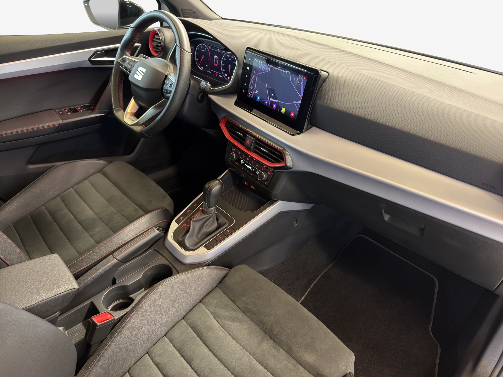 SEAT Arona 1.5 Eco TSI FR DSG-image-13
