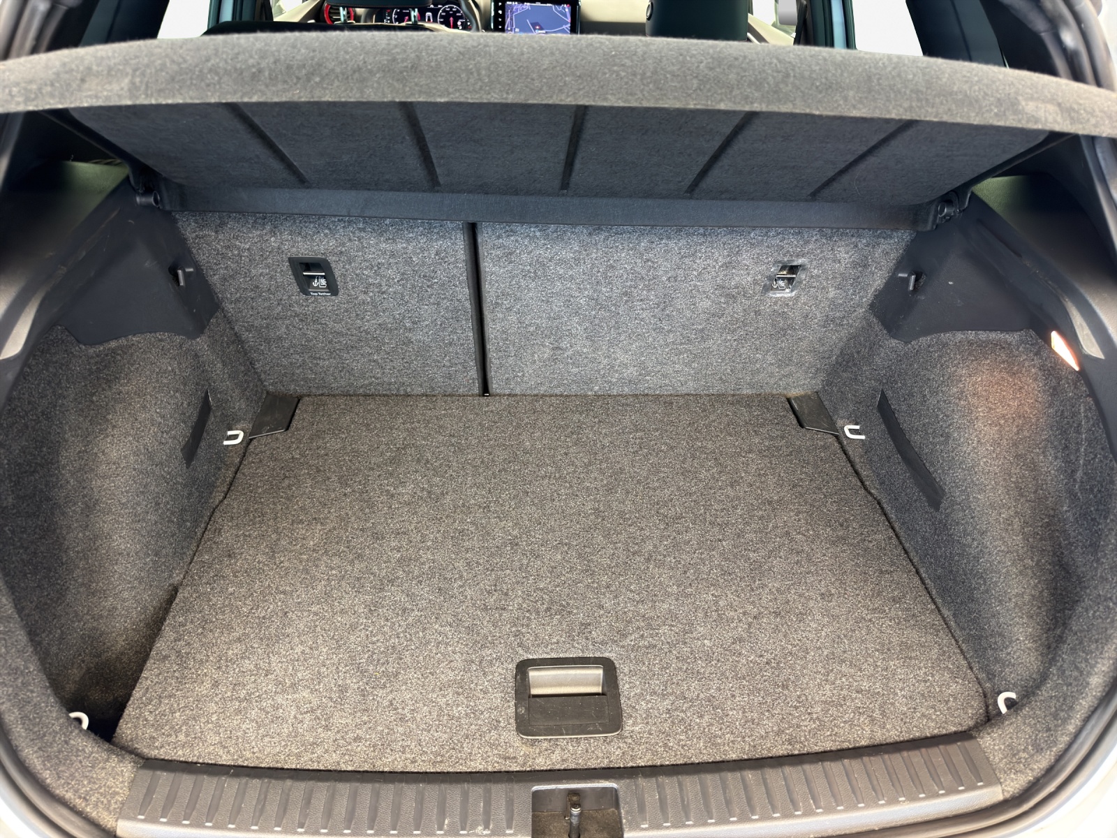 SEAT Arona 1.5 Eco TSI FR DSG-image-12