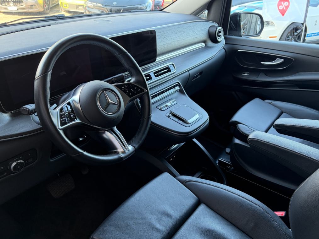 MERCEDES-BENZ V 250 d lang Avantgarde 9G-Tronic-image-4