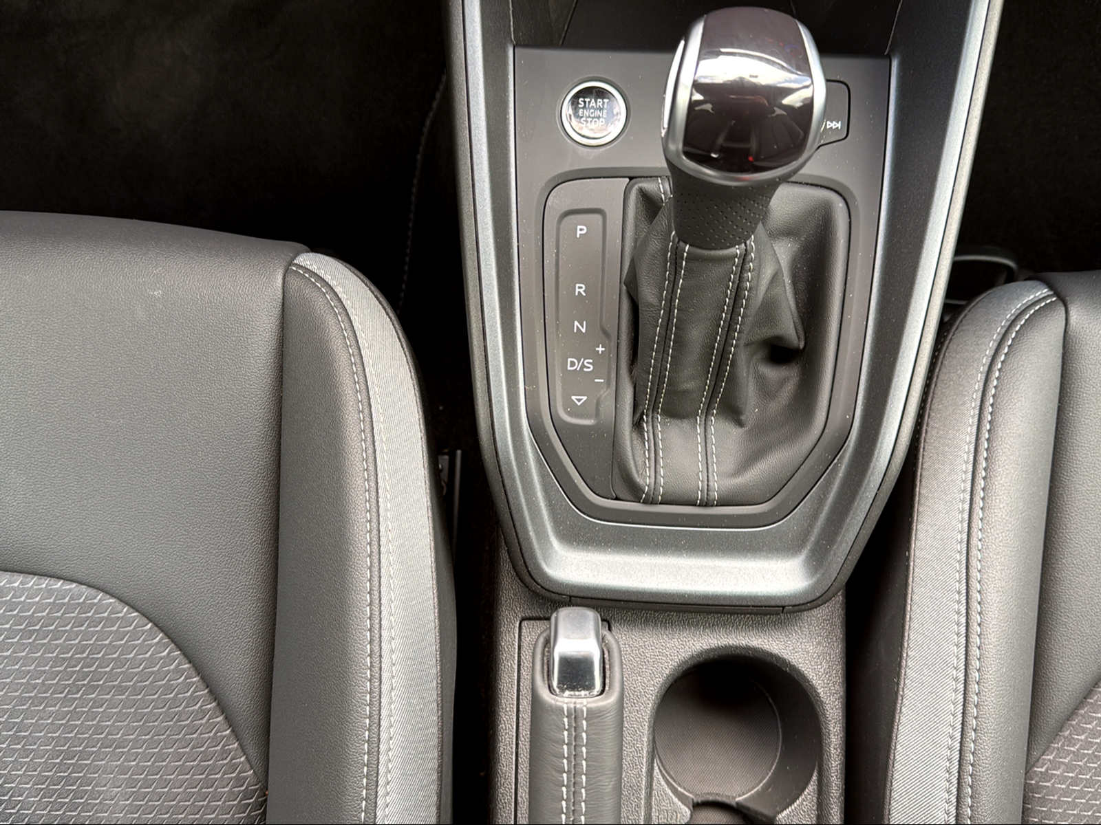 AUDI A1 allstreet 30 TFSI Attraction S-tronic-image-11