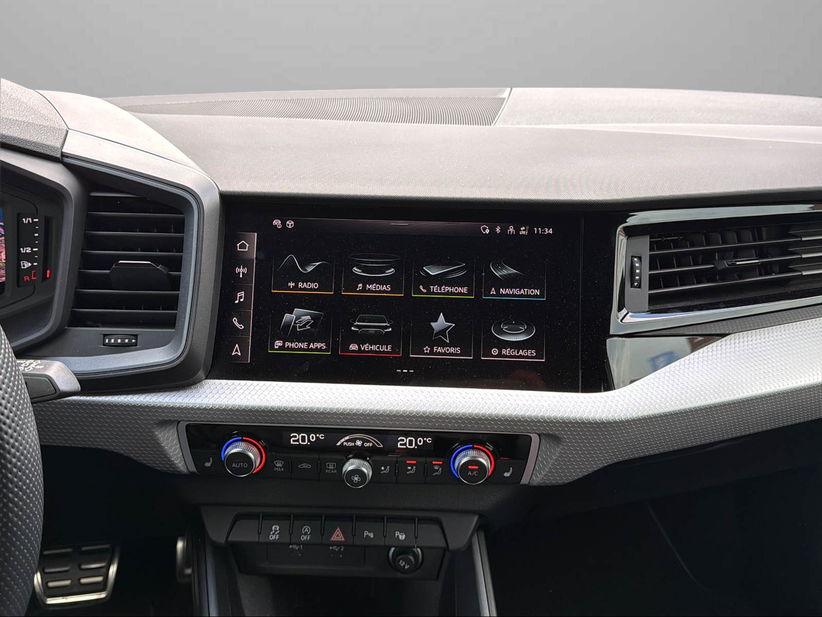 AUDI A1 allstreet 30 TFSI Attraction S-tronic-image-10