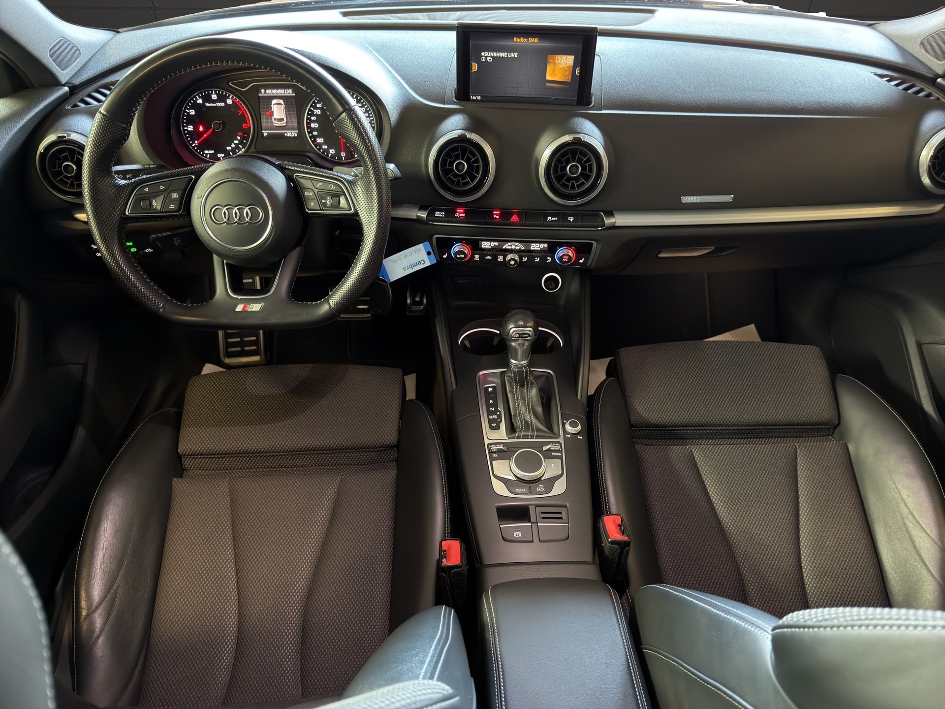 AUDI A3 Sportback 1.4 TFSI S Line S-tronic Facelift-image-8