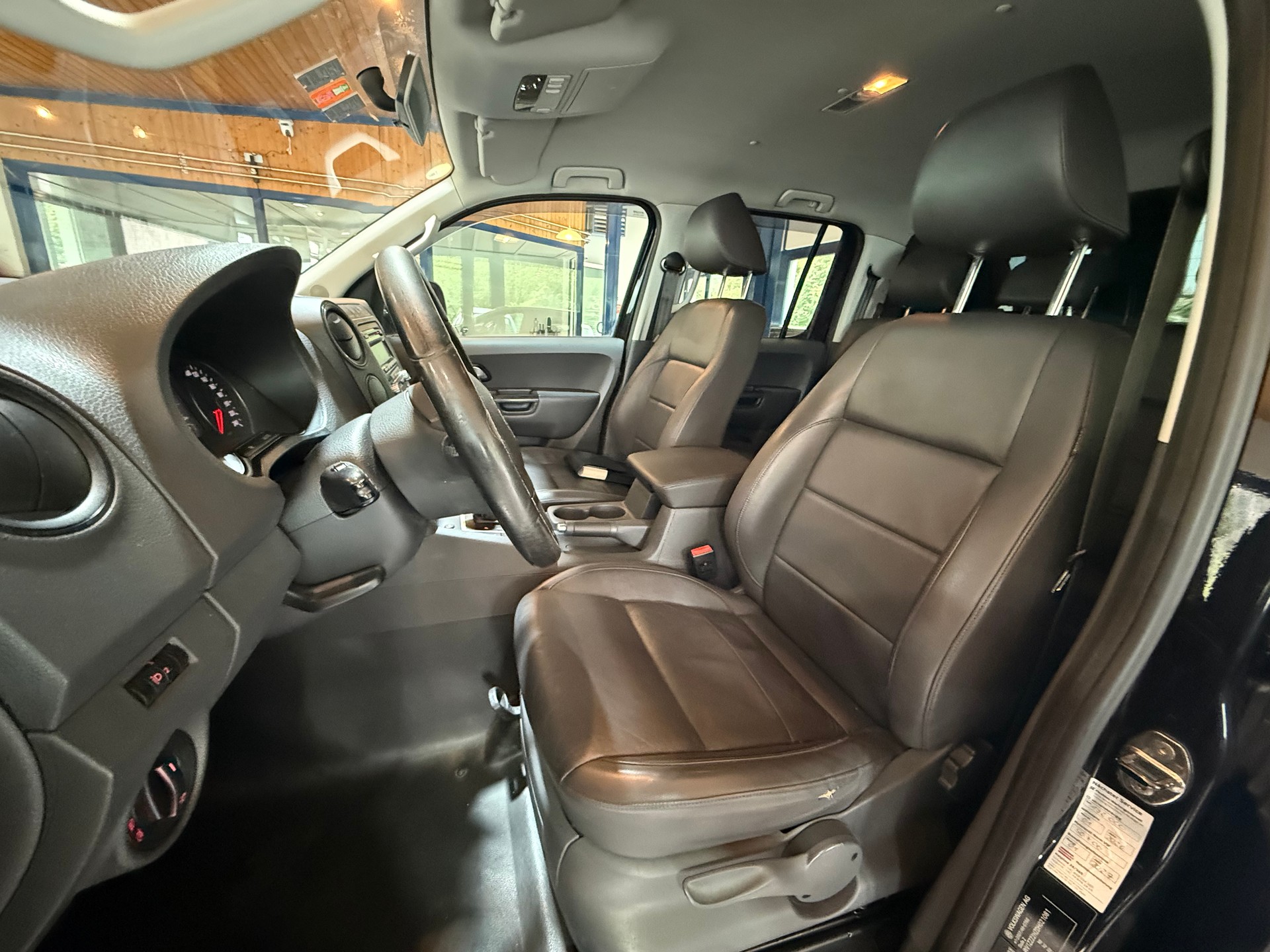 VW Amarok 2.0 BiTDI Trendline 4Motion permanent A-image-4