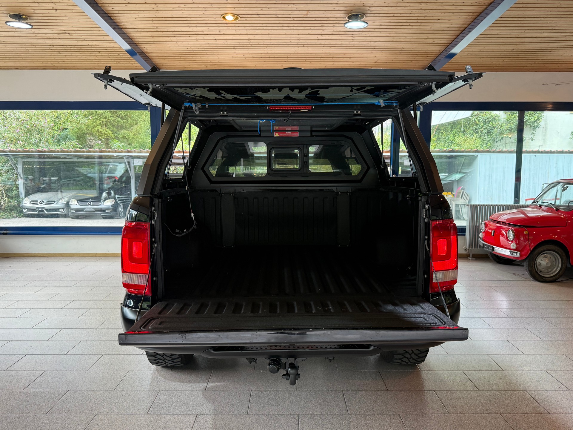 VW Amarok 2.0 BiTDI Trendline 4Motion permanent A-image-10