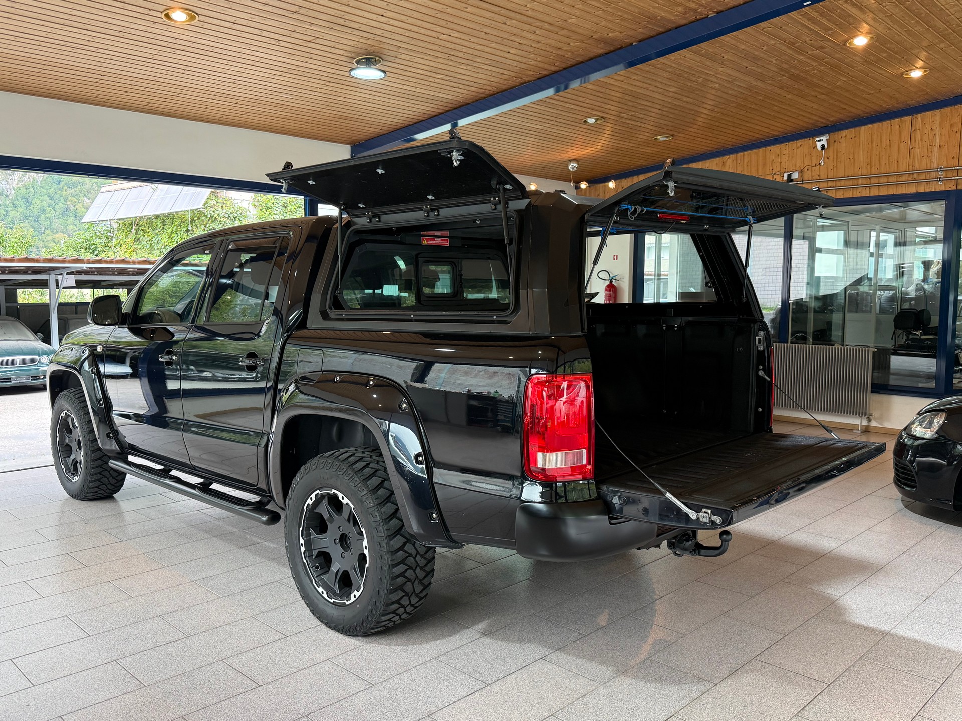 VW Amarok 2.0 BiTDI Trendline 4Motion permanent A-image-11