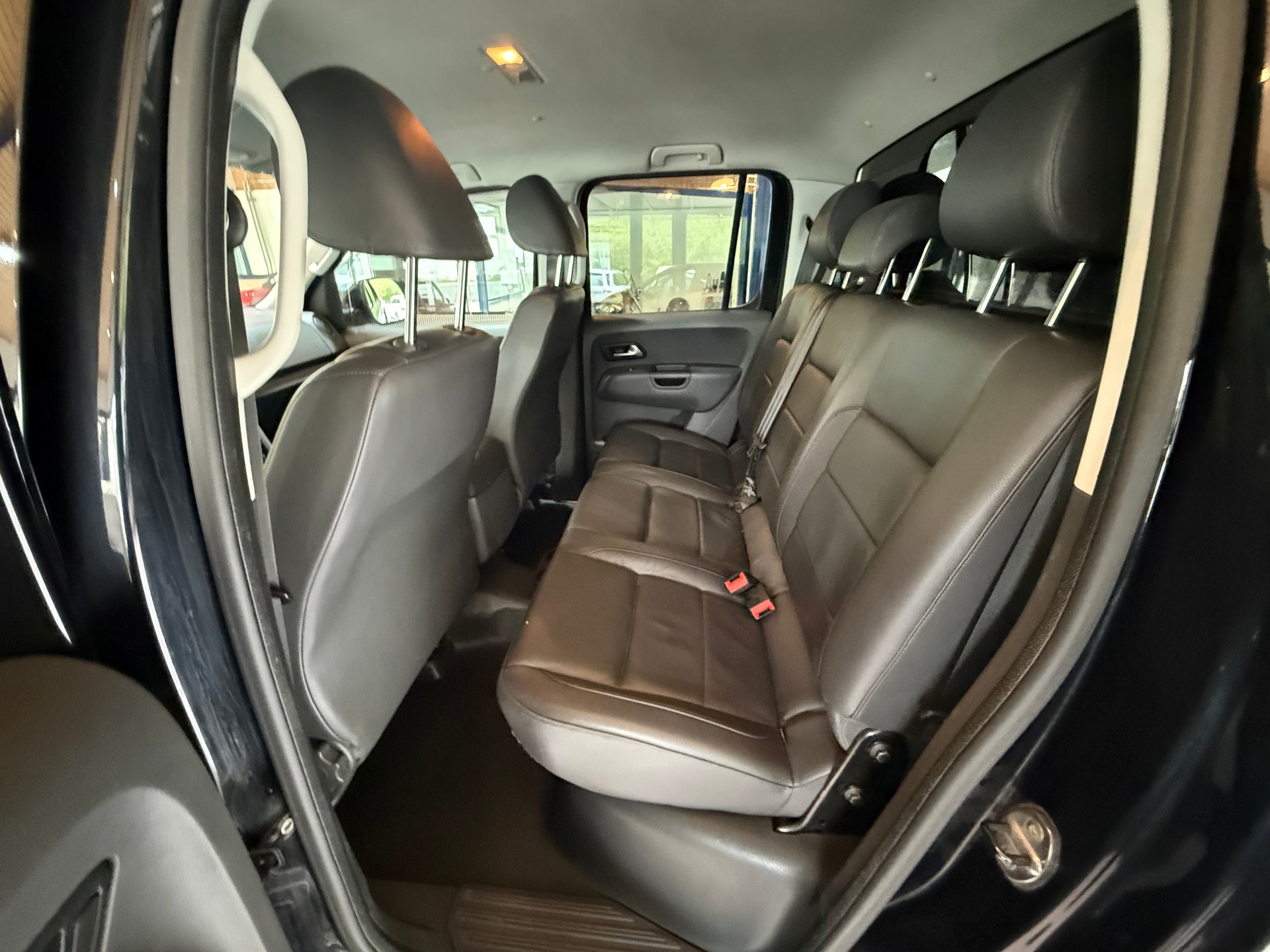 VW Amarok 2.0 BiTDI Trendline 4Motion permanent A-image-5