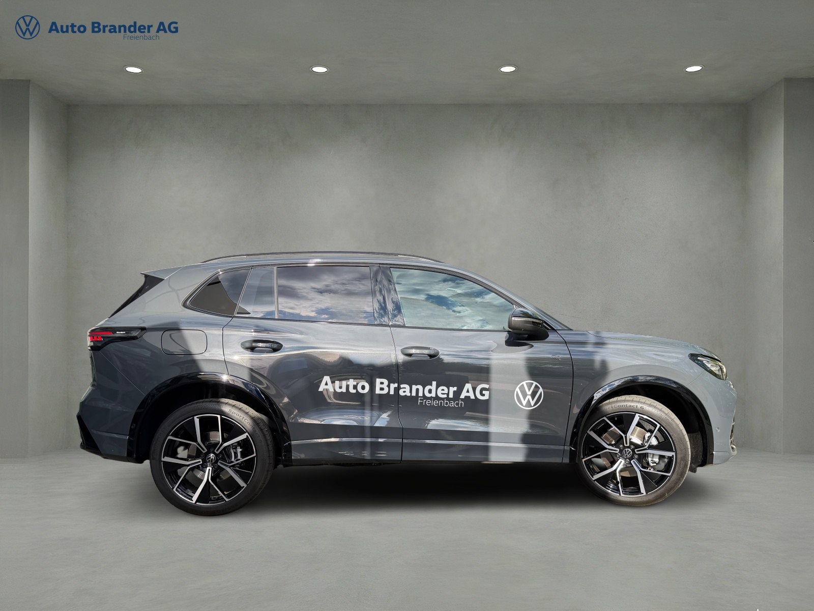 VW Tiguan 2.0 TSI DSG R-Line 4Motion-image-5