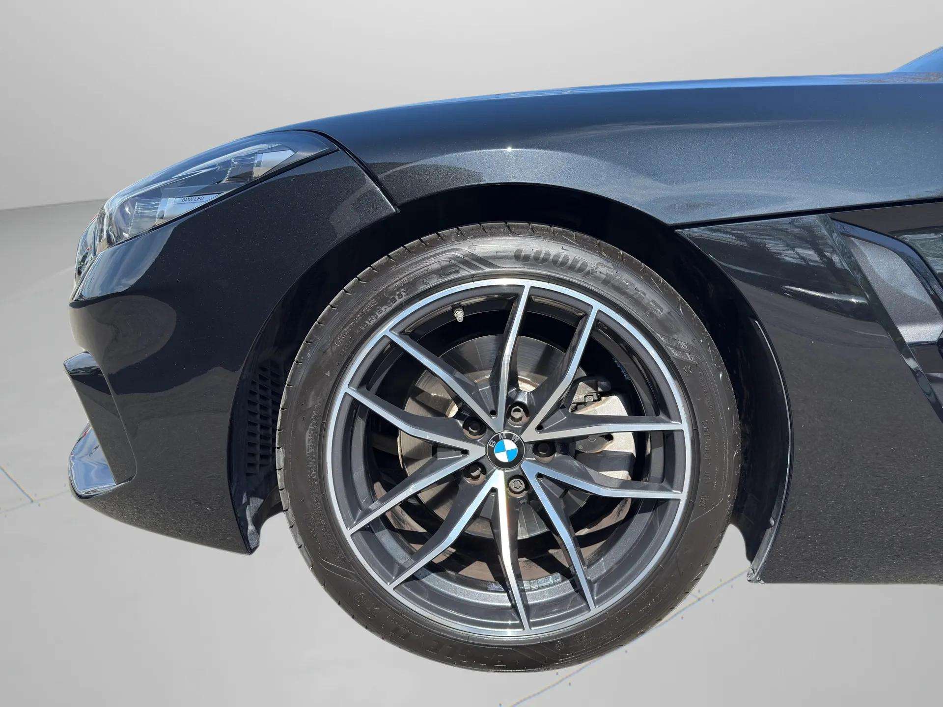 BMW Z4 sDrive 30i Sport Line Steptronic-image-9