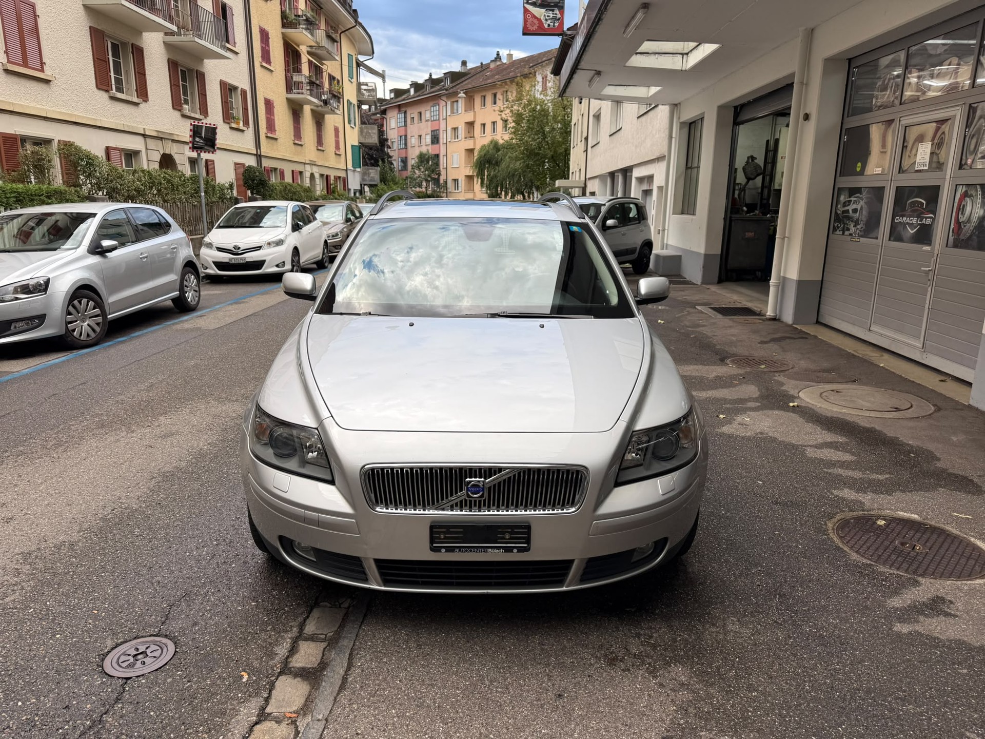 VOLVO V50 T5 AWD Summum-image-0