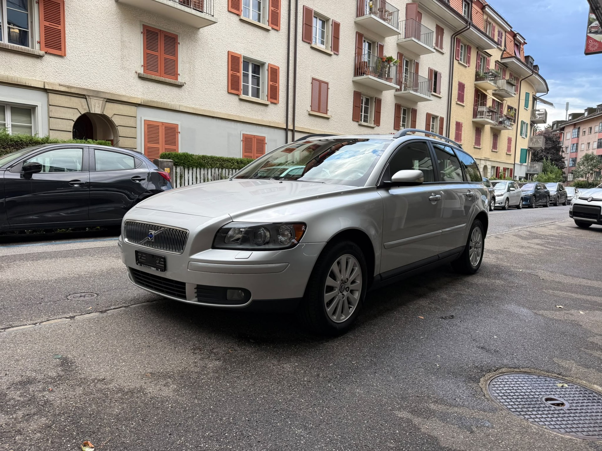 VOLVO V50 T5 AWD Summum-image-4