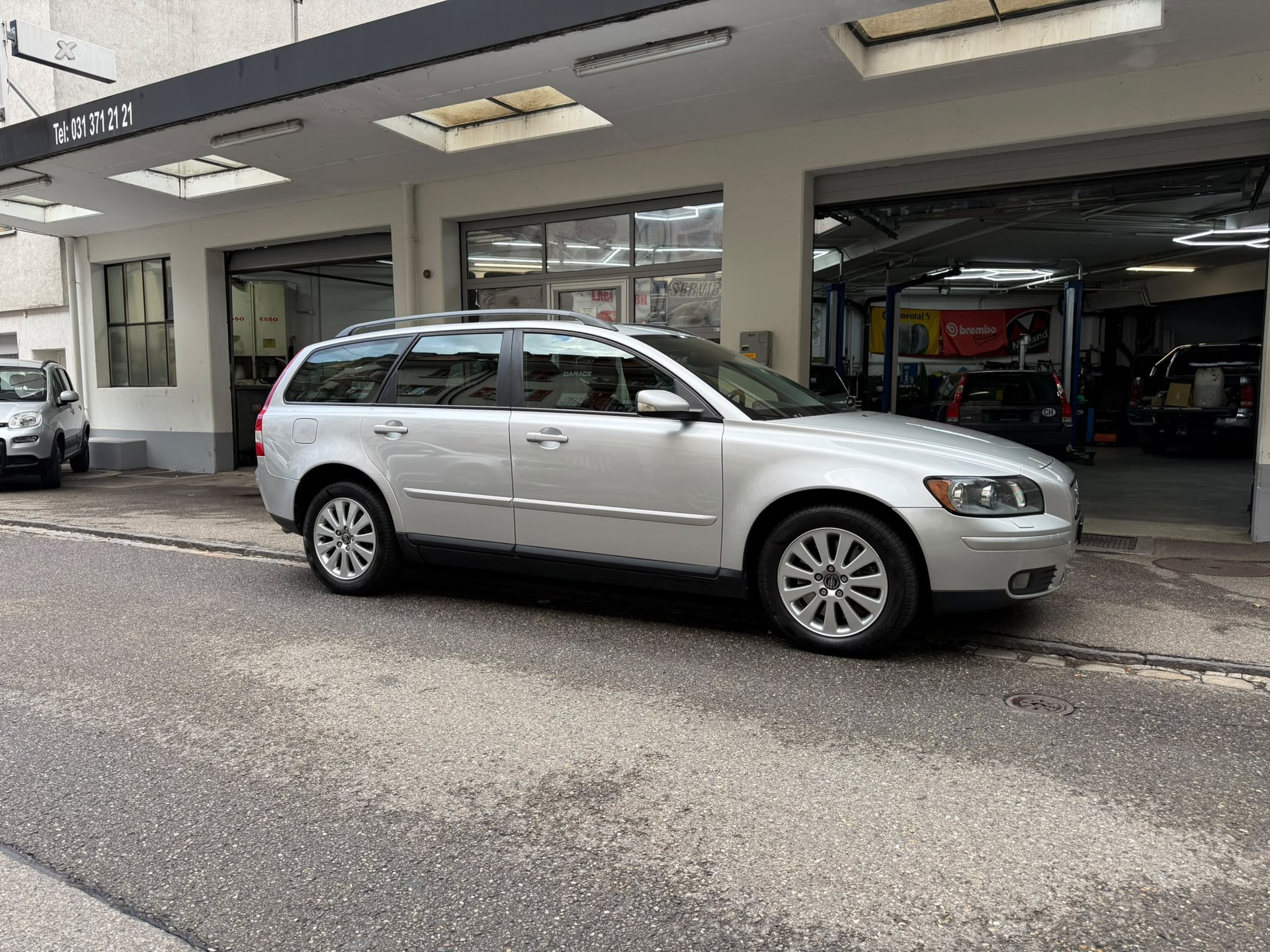 VOLVO V50 T5 AWD Summum-image-2