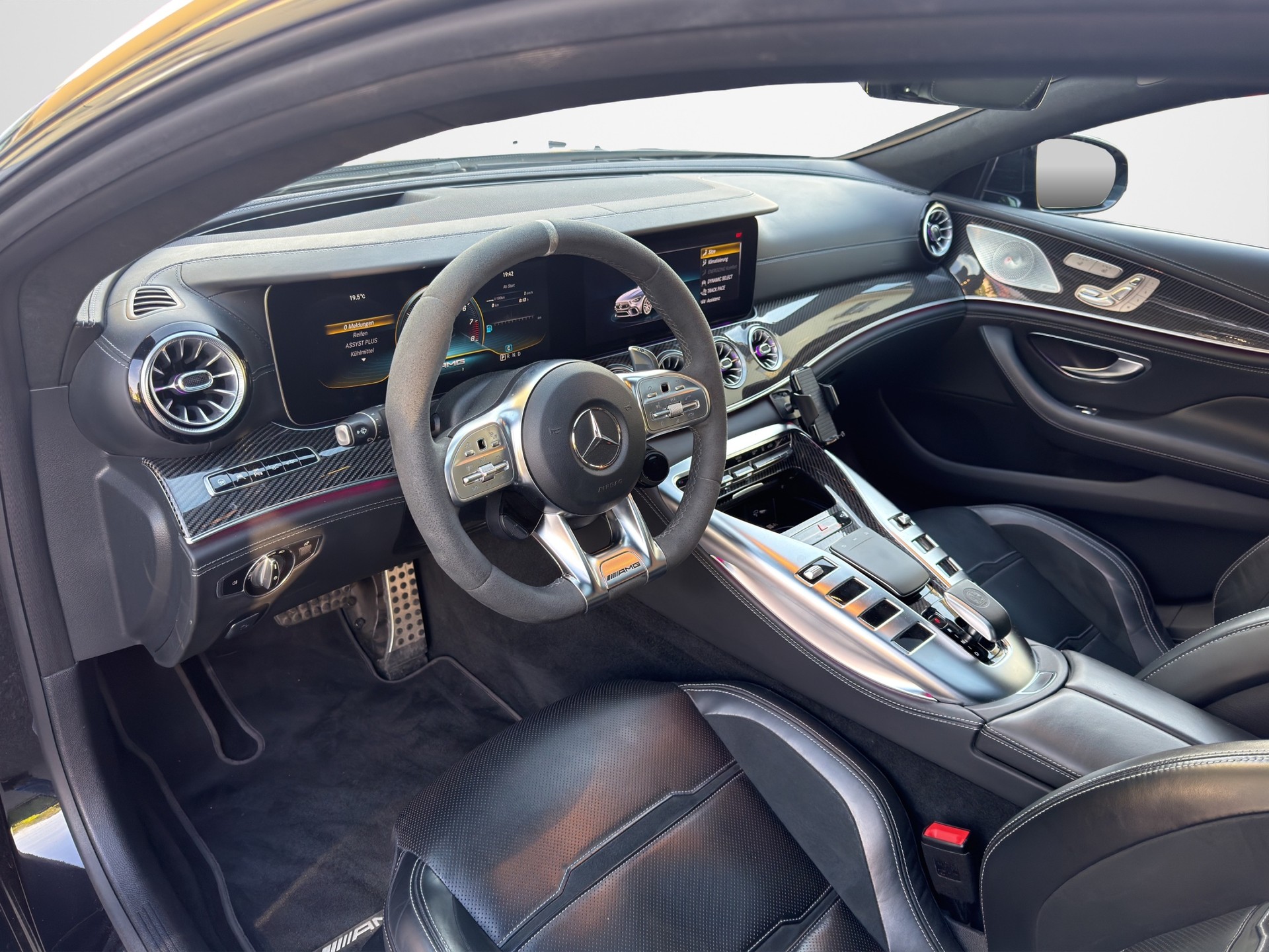 MERCEDES-BENZ AMG GT 4 63 S 4Matic+ Speedshift MCT-image-9