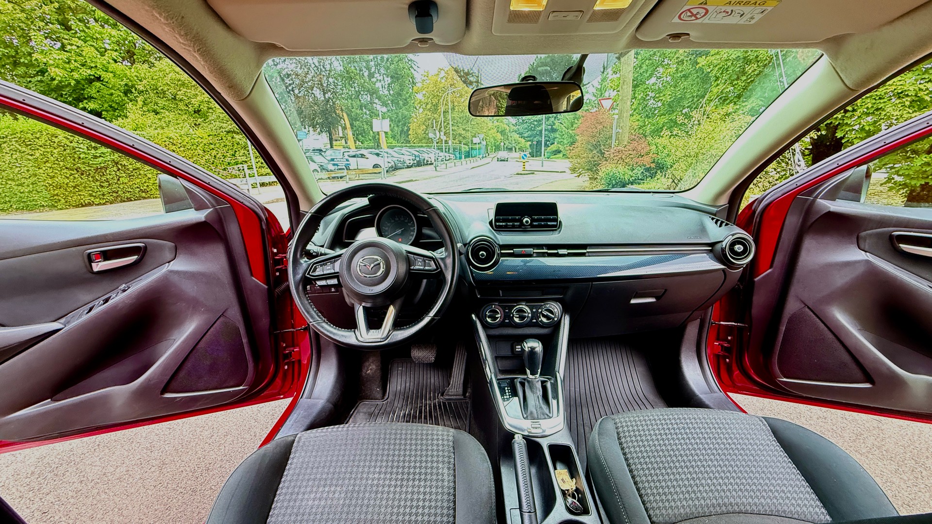 MAZDA 2 SKYACTIV-G 90 Ambition Plus Automat-image-10