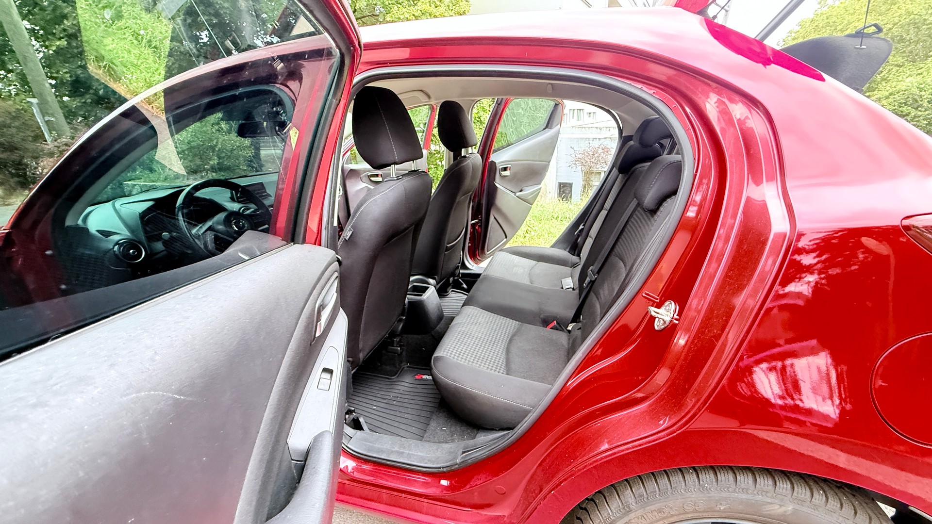 MAZDA 2 SKYACTIV-G 90 Ambition Plus Automat-image-13