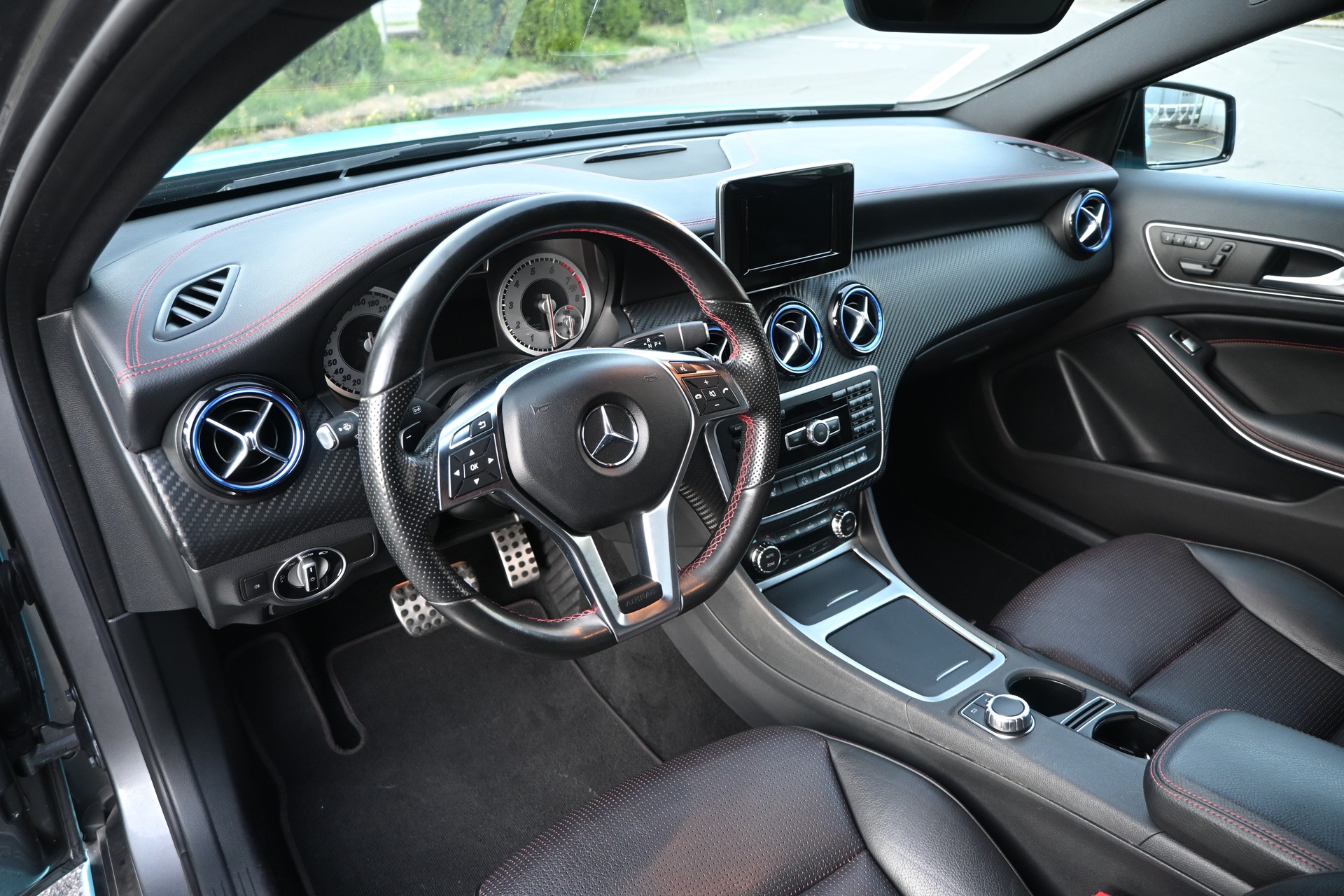 MERCEDES-BENZ A 250 Sport 4Matic 7G-DCT Speziell ab MFK & frischem Service Top Gepflegt Innen Aussen. TOP Angebot. (Foliert 3 m Folie)-image-18