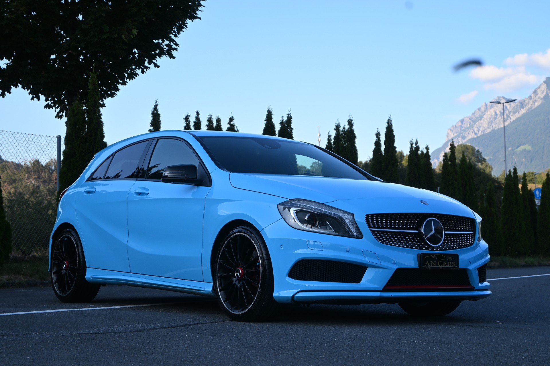 MERCEDES-BENZ A 250 Sport 4Matic 7G-DCT Speziell ab MFK & frischem Service Top Gepflegt Innen Aussen. TOP Angebot. (Foliert 3 m Folie)-showroom-element-2
