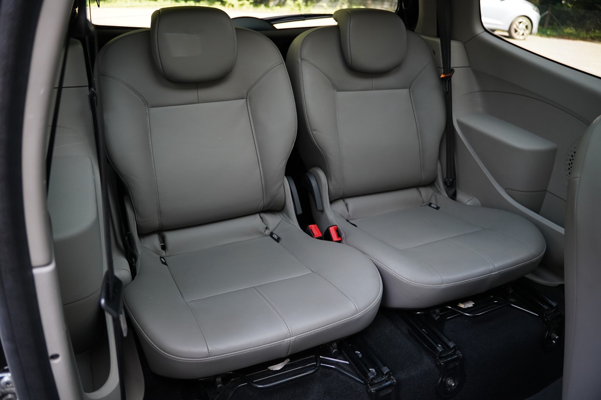 RENAULT Twingo 1.2 16V Initiale Quickshift-image-21