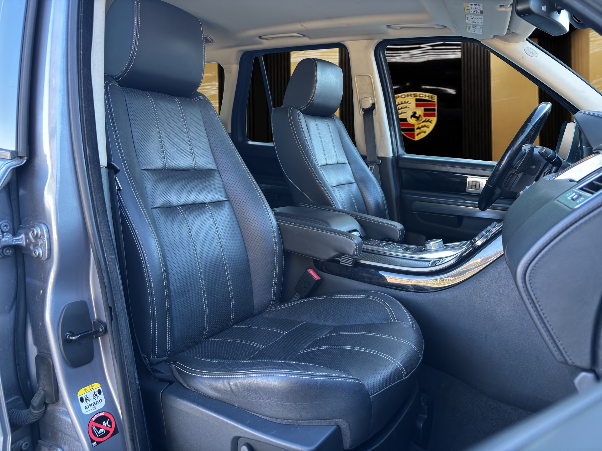 LAND ROVER Range Rover Sport 3.0 TDV6 HSE Automatic-image-9