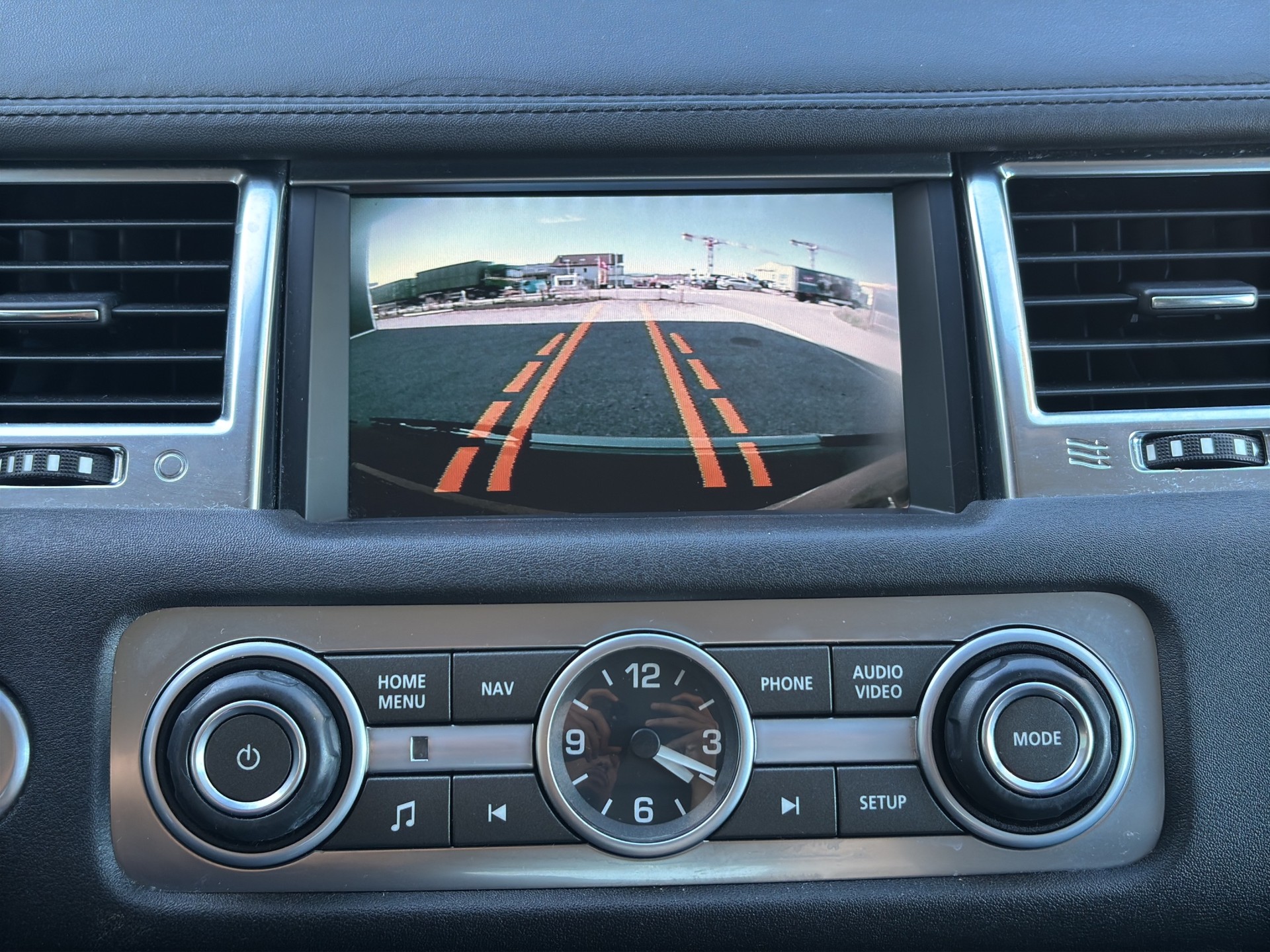 LAND ROVER Range Rover Sport 3.0 TDV6 HSE Automatic-image-15