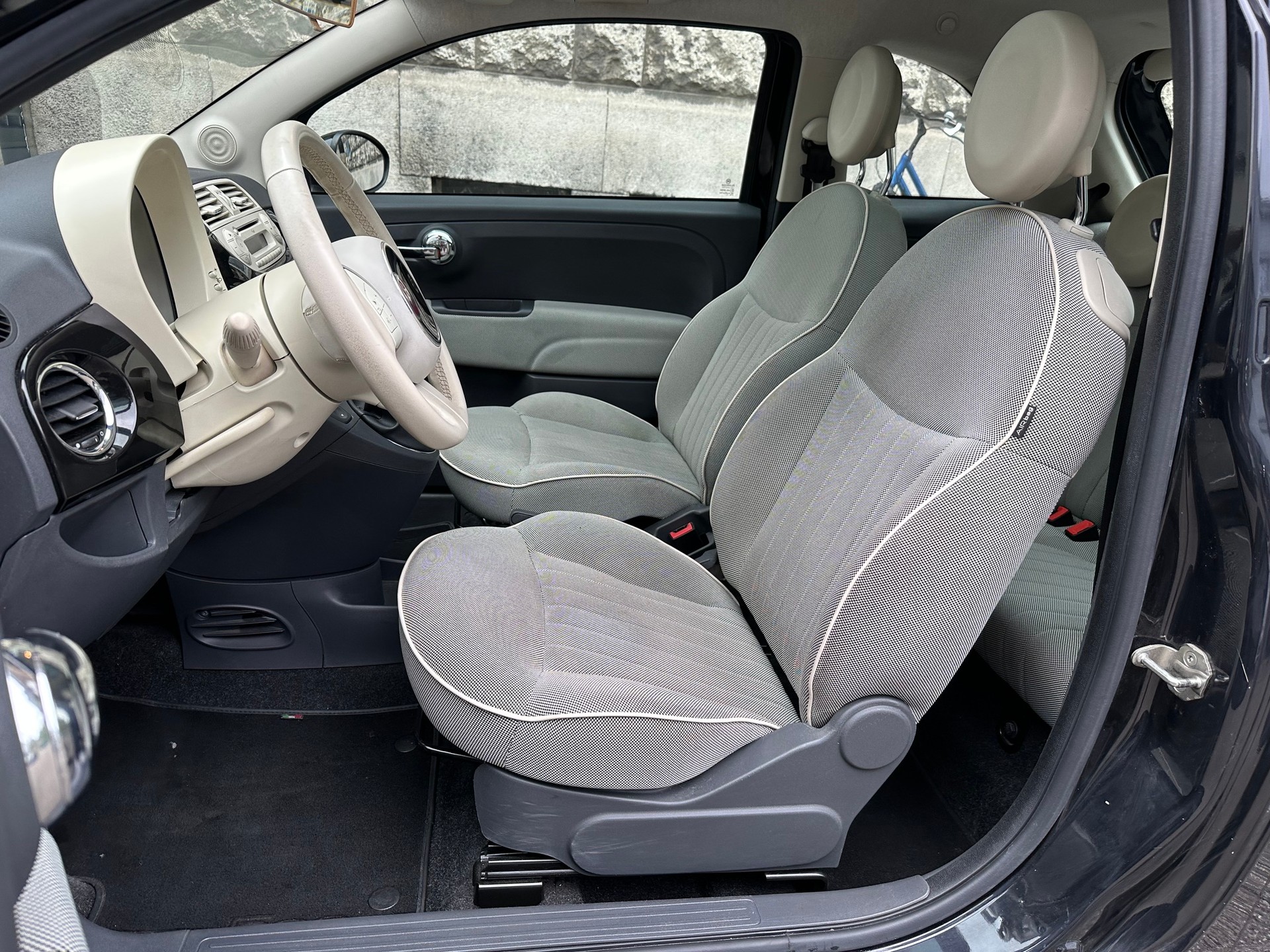 FIAT 500 1.2 Lounge-image-6
