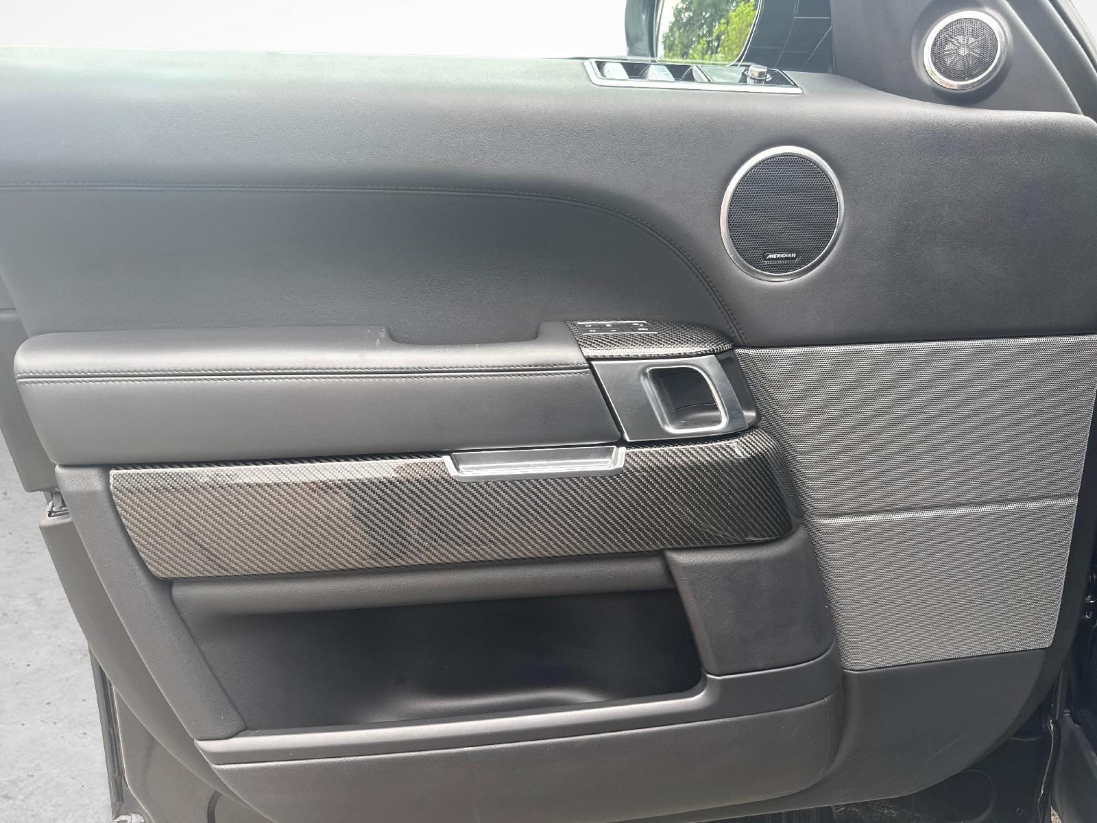 LAND ROVER Range Rover Sport 3.0 I6 HST-image-14
