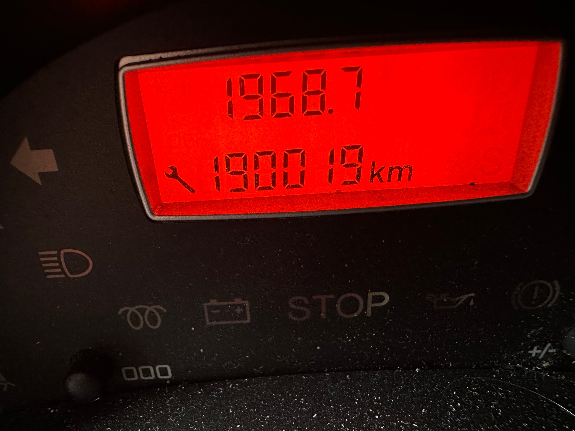 CITROEN C8 2.0 16V Exclusive-image-13