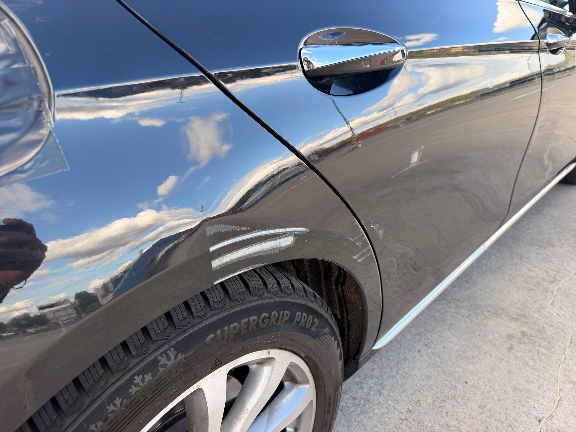 MERCEDES-BENZ E 200 9G-Tronic-image-7