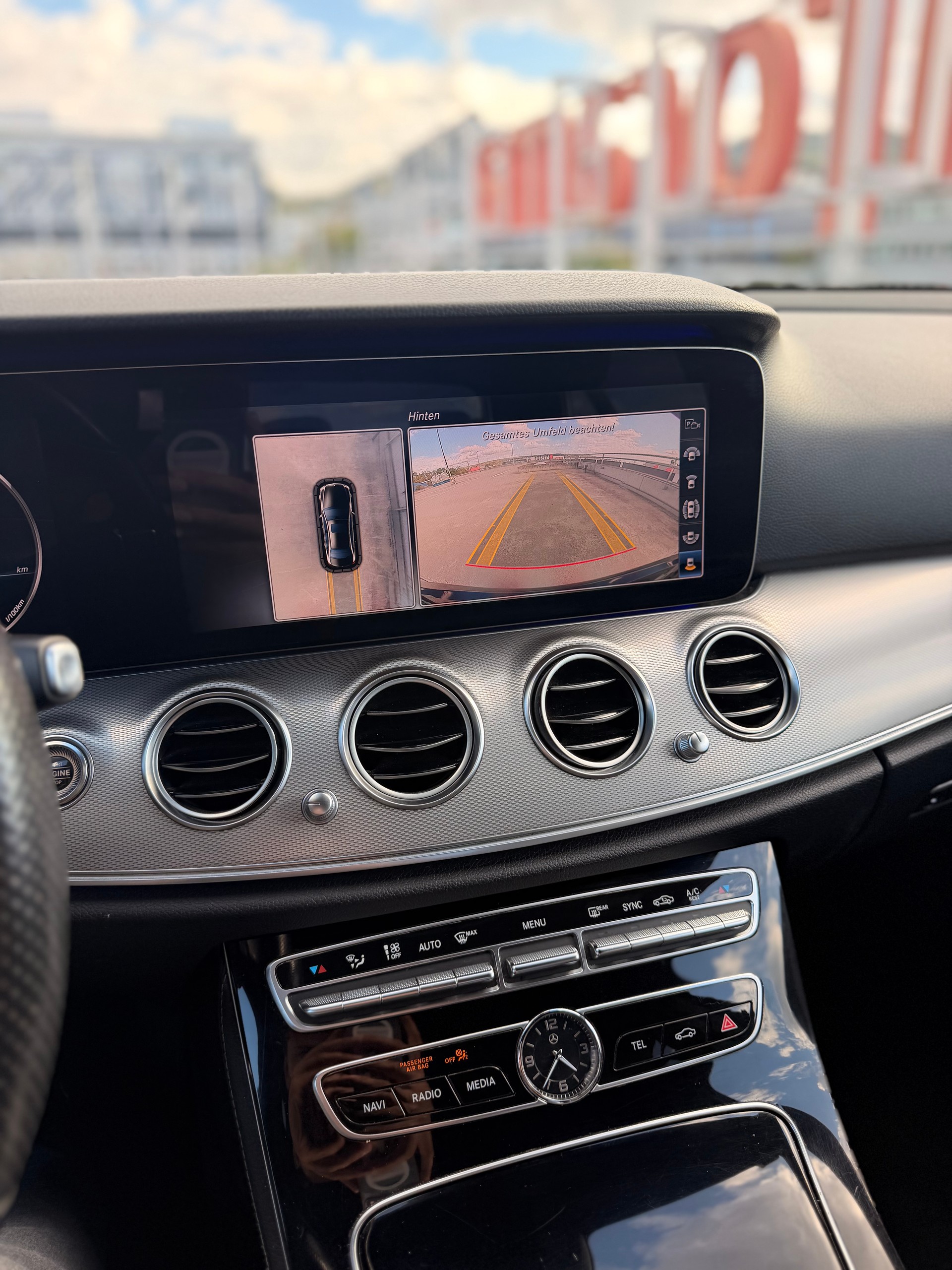 MERCEDES-BENZ E 200 9G-Tronic-image-12