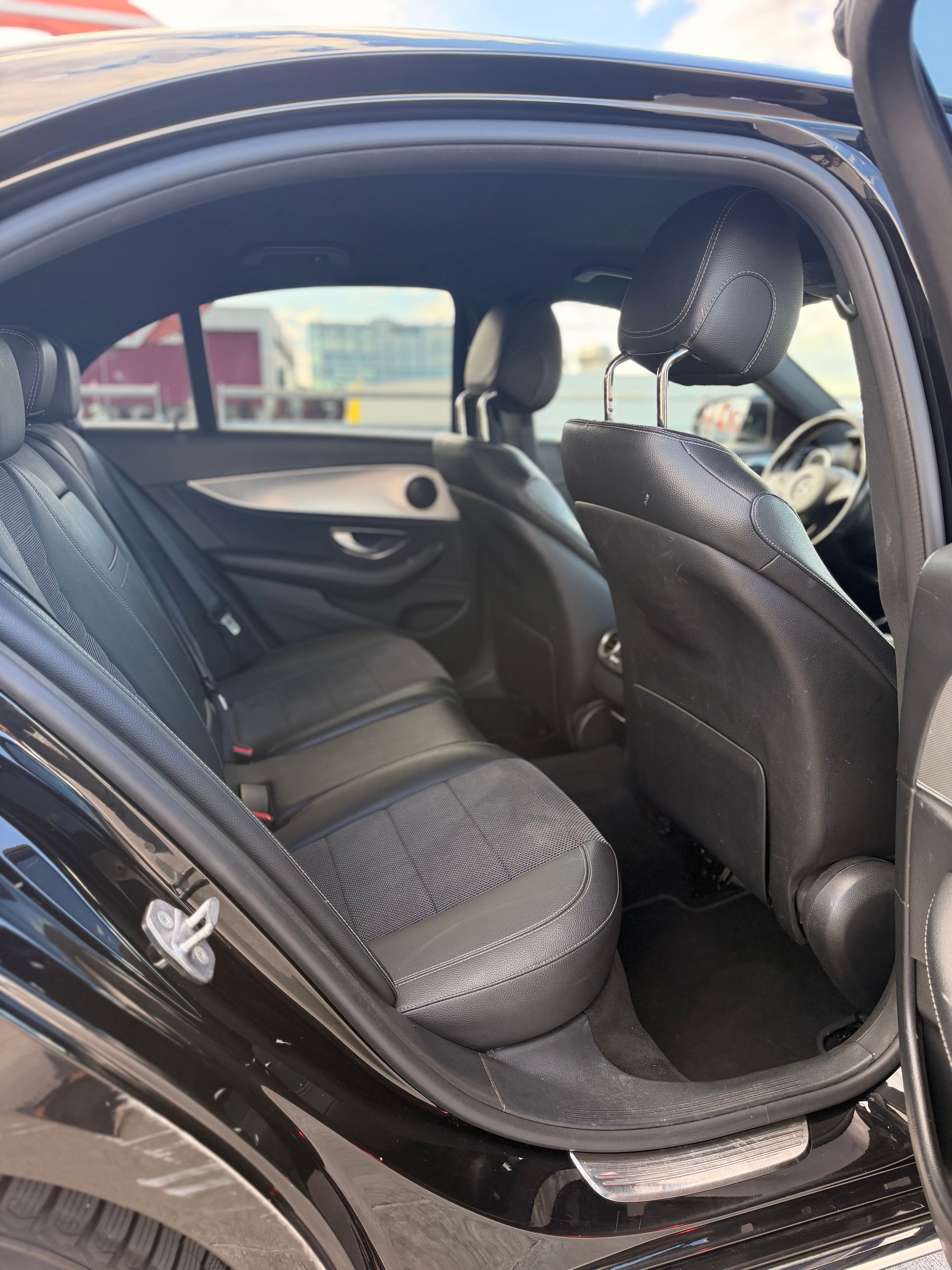 MERCEDES-BENZ E 200 9G-Tronic-image-11