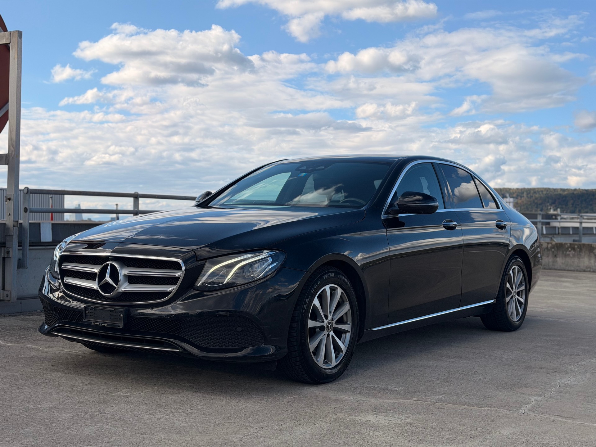 MERCEDES-BENZ E 200 9G-Tronic-image-4