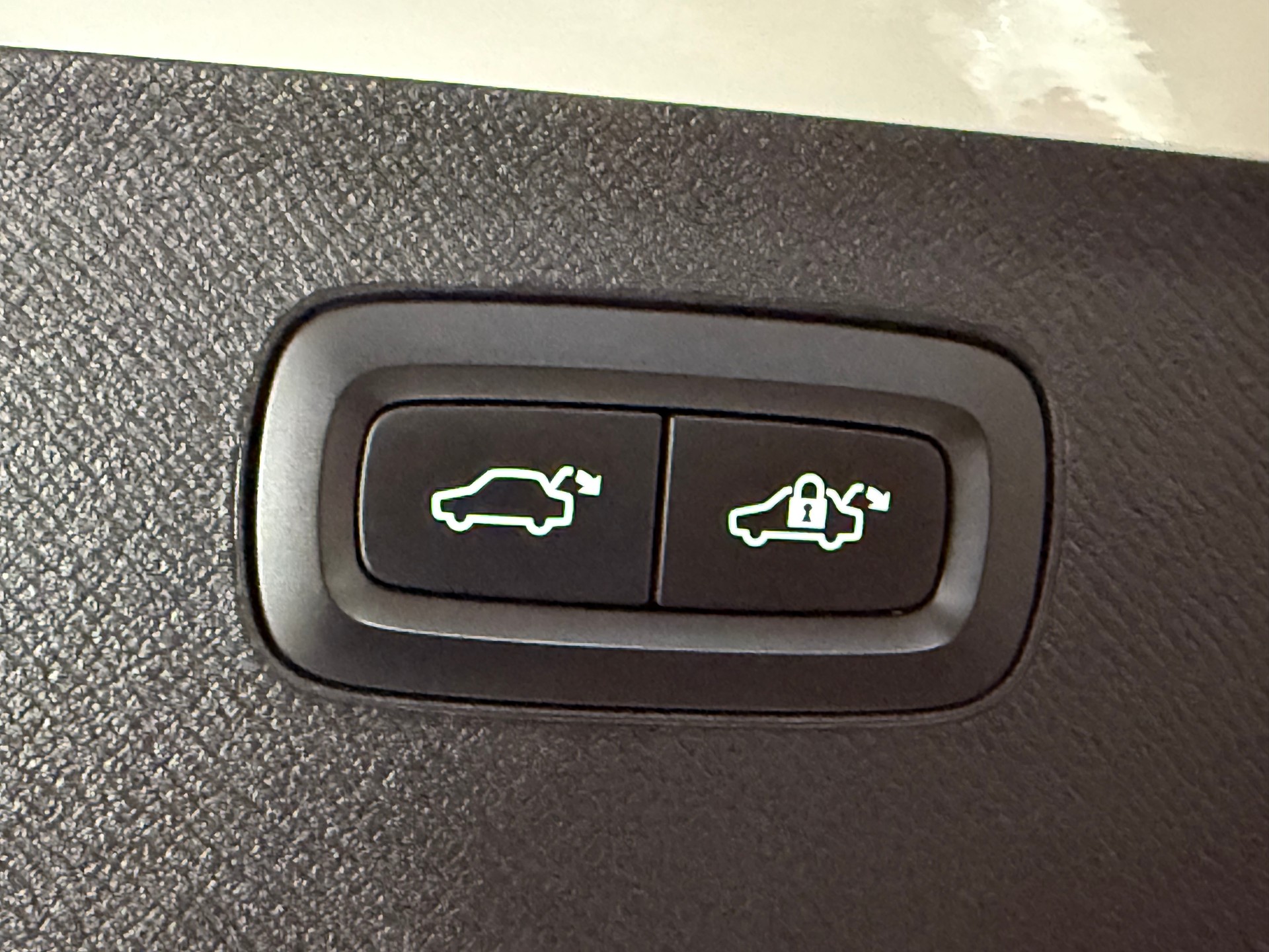 VOLVO 2.0 D5 Inscription 7P. AWD-image-16