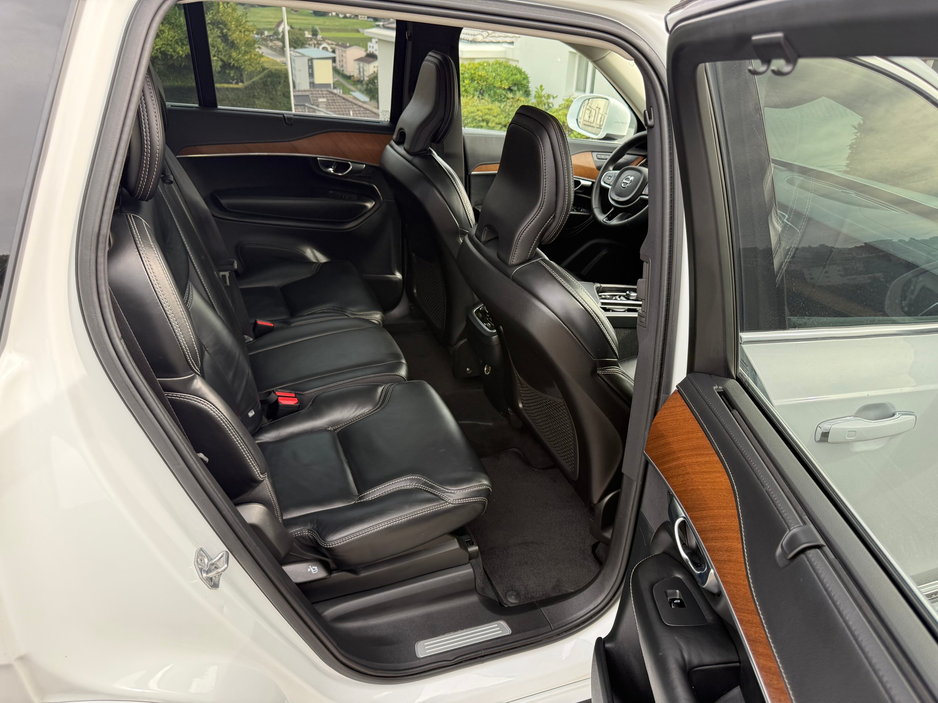 VOLVO 2.0 D5 Inscription 7P. AWD-image-8