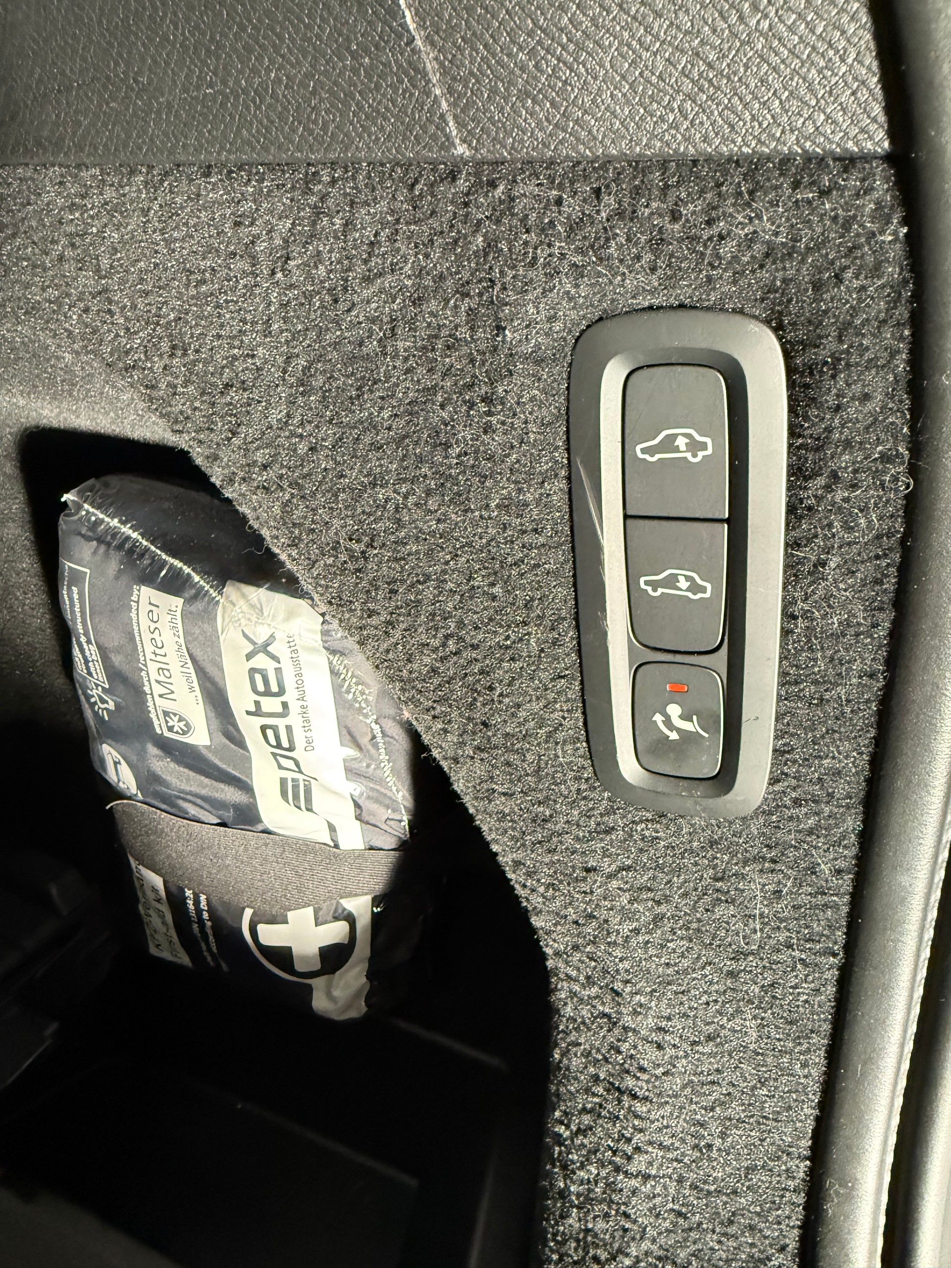 VOLVO 2.0 D5 Inscription 7P. AWD-image-14