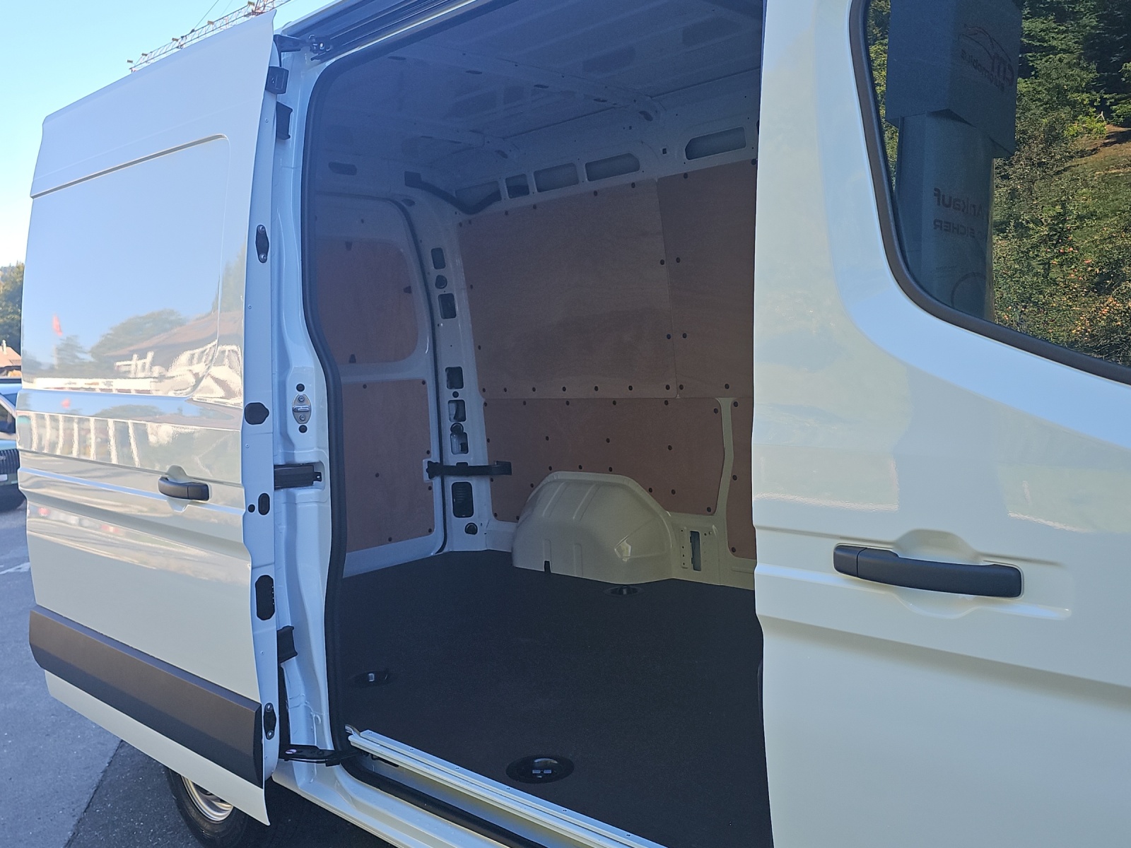 RENAULT Master E-Tech 35 EV 87kWh L2H2-image-21