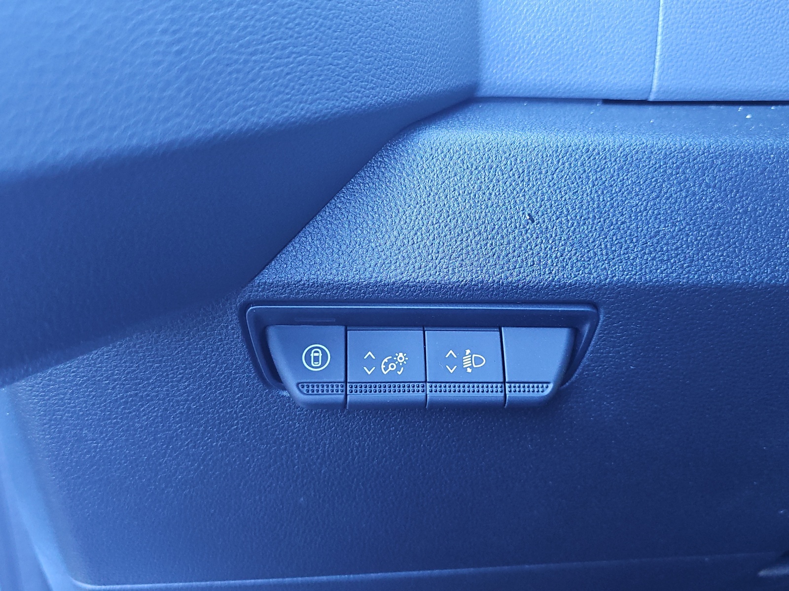 RENAULT Master E-Tech 35 EV 87kWh L2H2-image-23