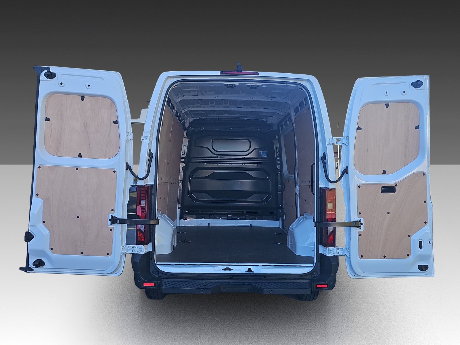 RENAULT Master E-Tech 35 EV 87kWh L2H2-image-19