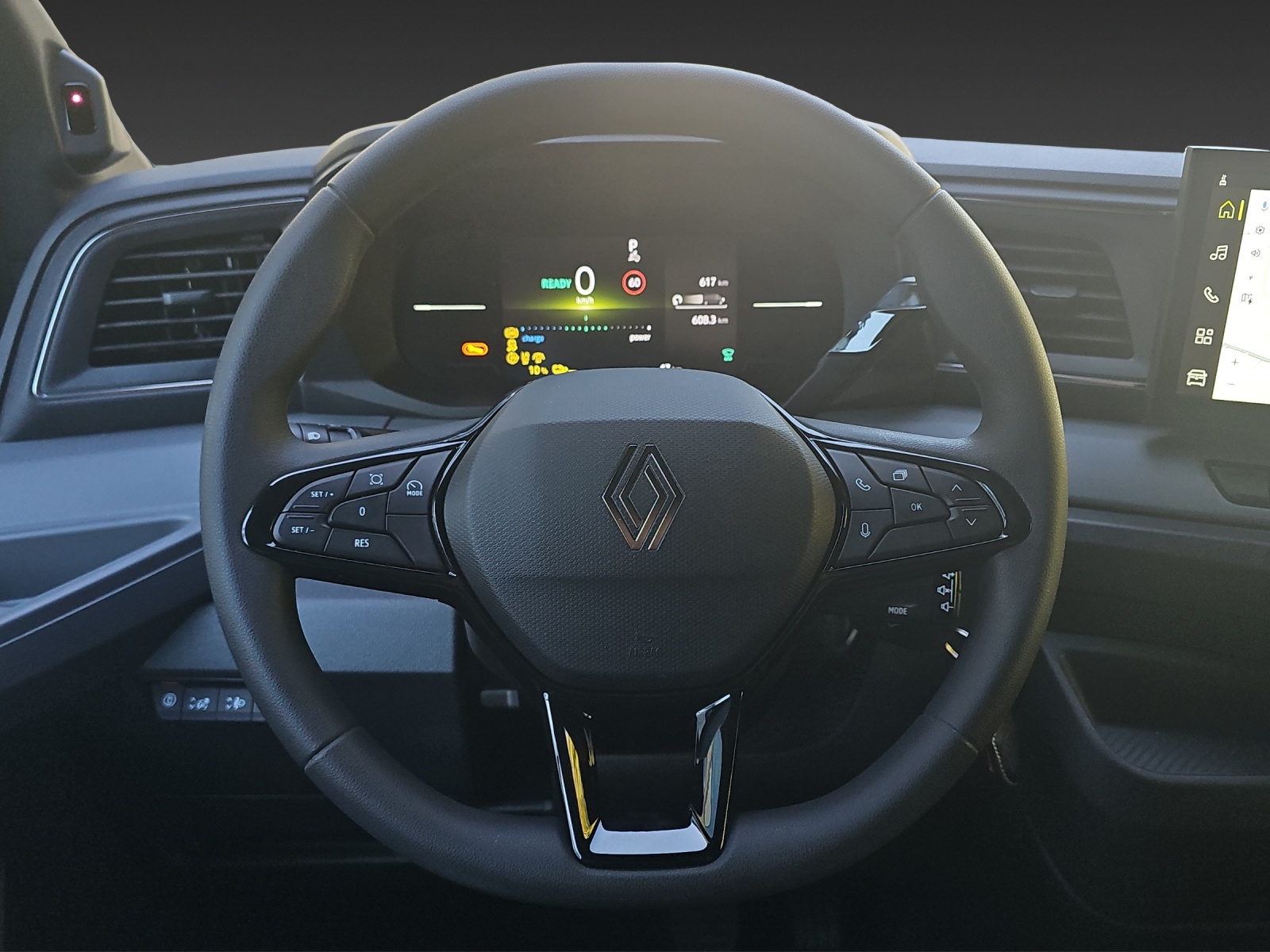 RENAULT Master E-Tech 35 EV 87kWh L2H2-image-9