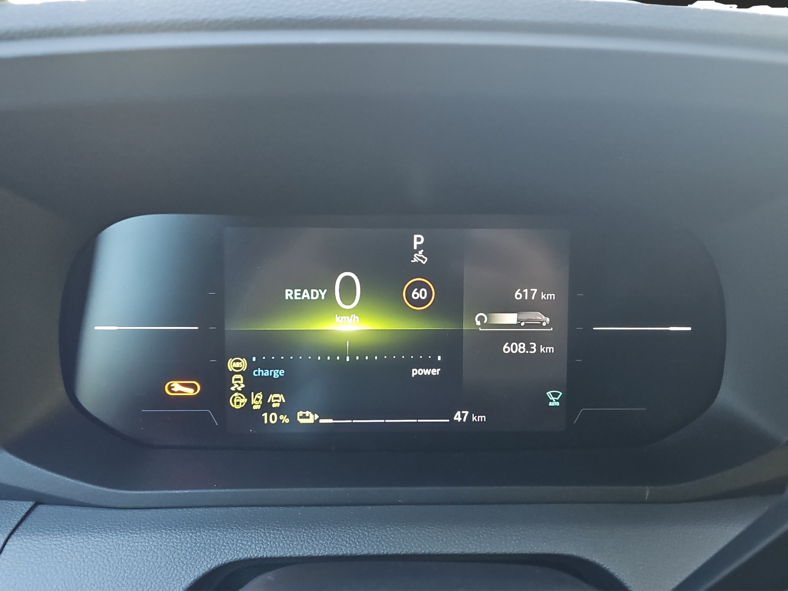RENAULT Master E-Tech 35 EV 87kWh L2H2-image-11