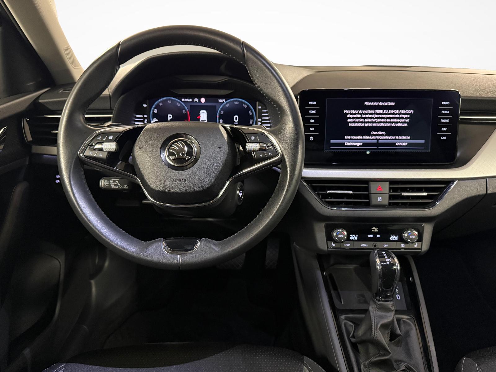 SKODA Kamiq 1.0 TSI Ambition DSG-image-13