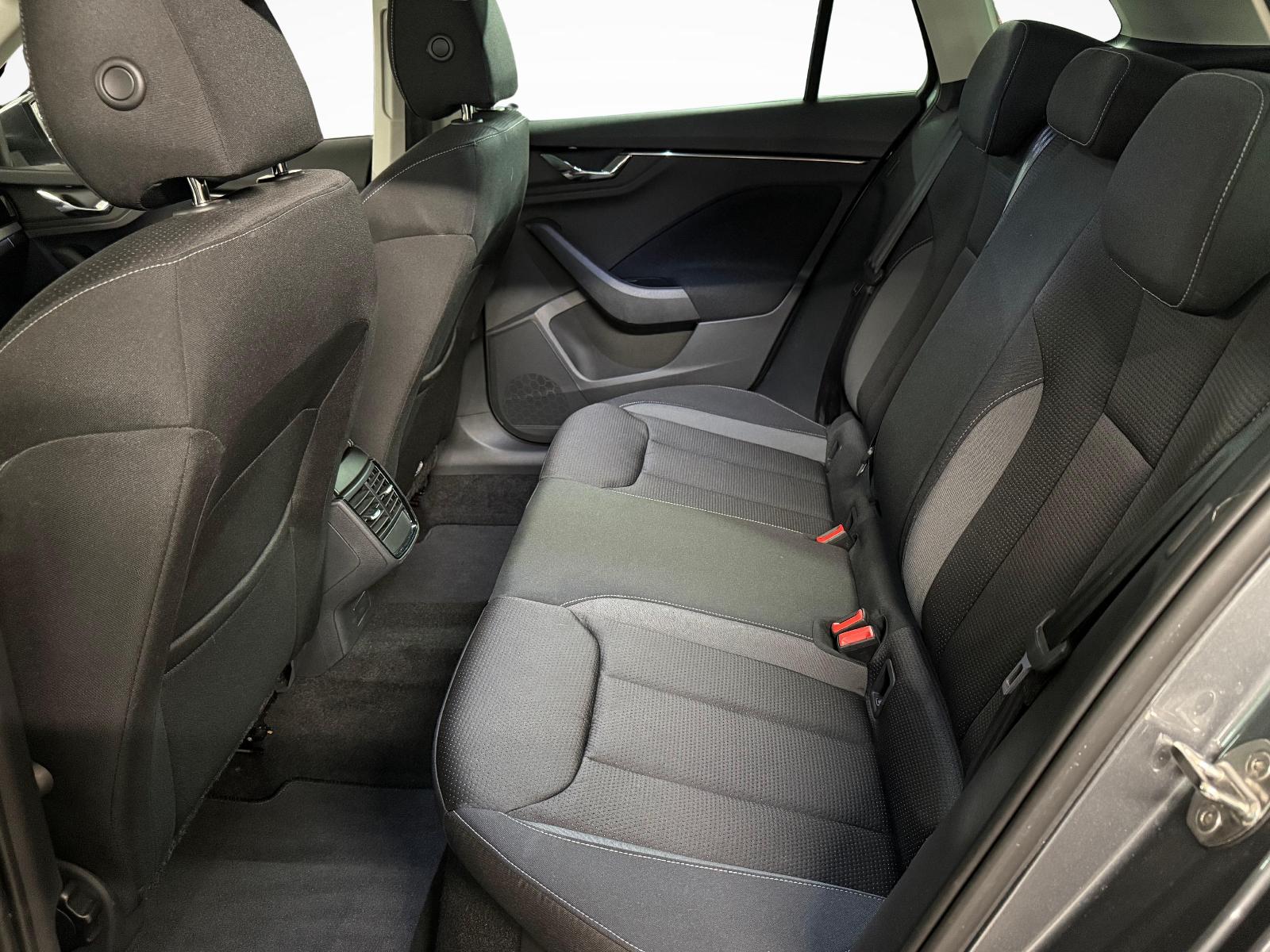 SKODA Kamiq 1.0 TSI Ambition DSG-image-10