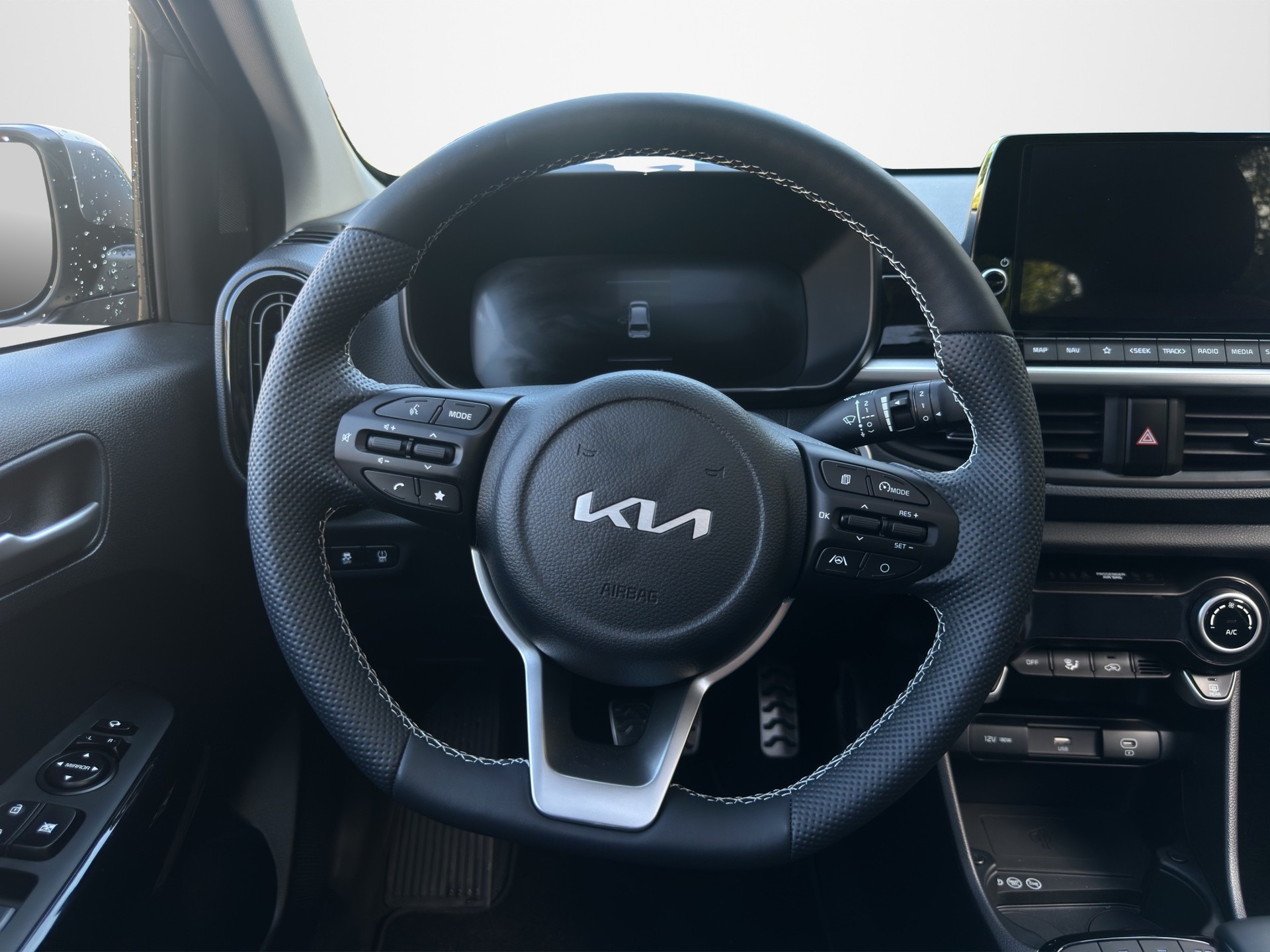KIA Picanto 1.0 CVVT GT-Line Automatic-image-9