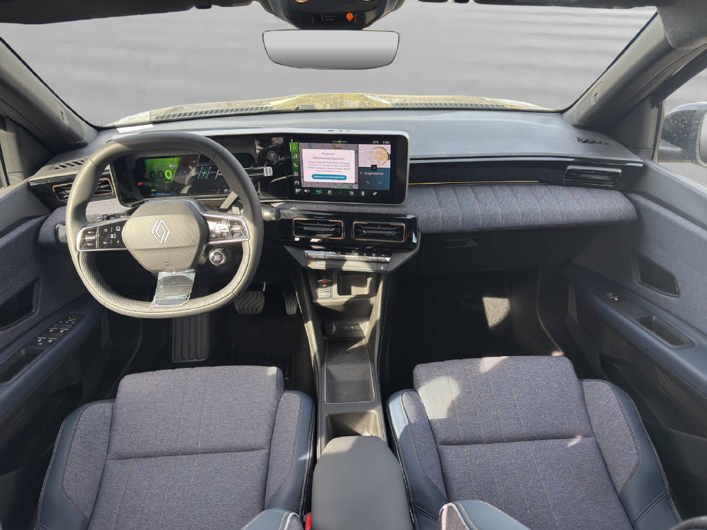 RENAULT R4 E-Tech Comfort Range techno-image-4