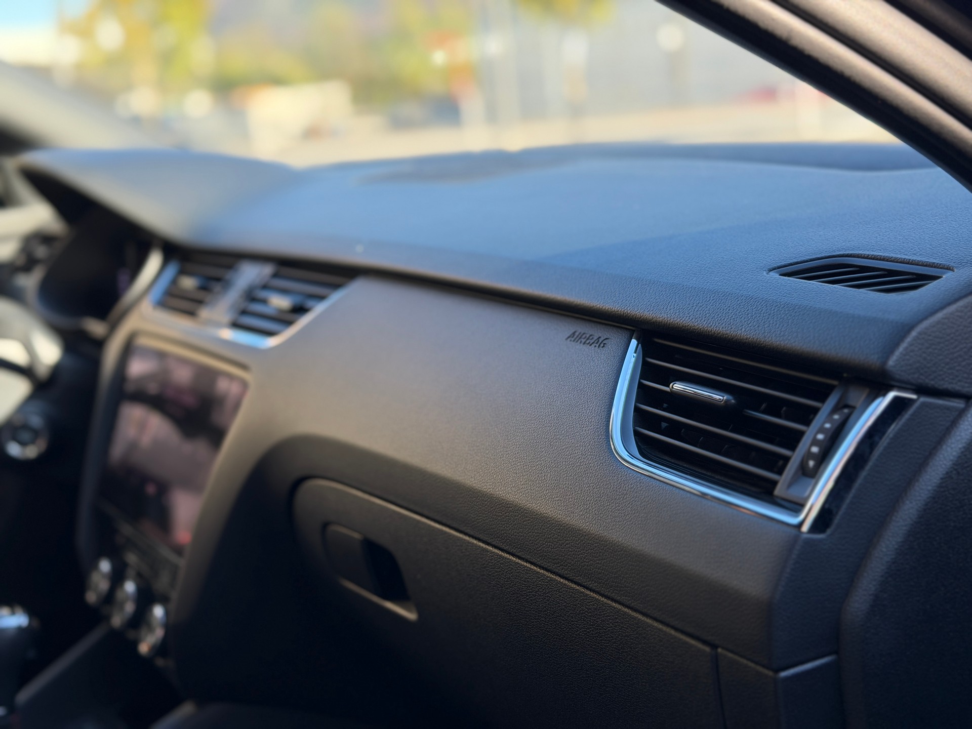 SKODA Octavia Combi 2.0 TDI RS DSG-image-28