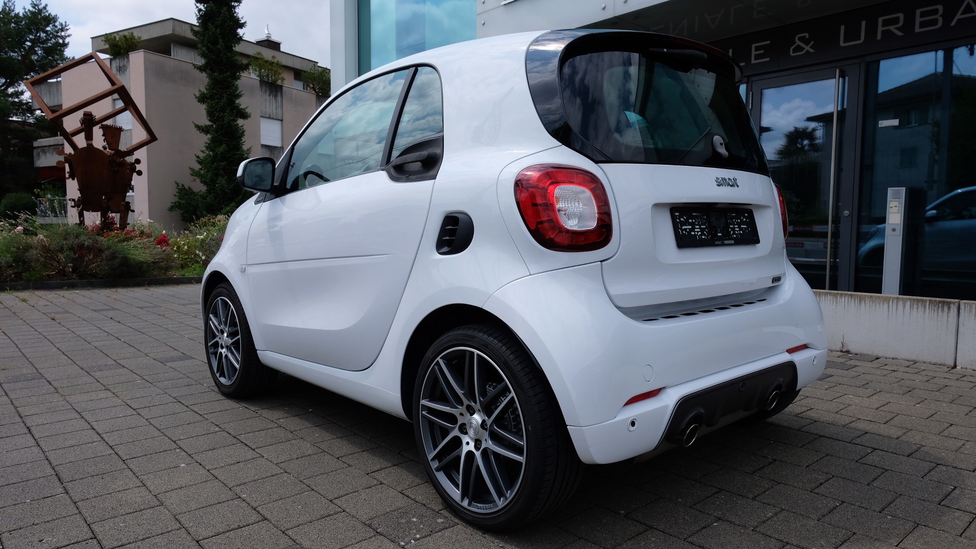 SMART 0.9 Brabus Xclusive twinamic-image-3
