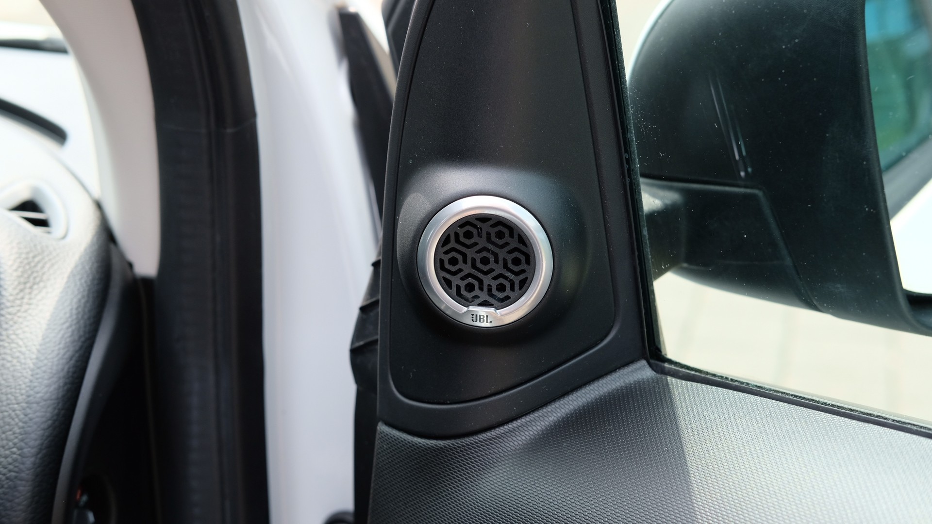 SMART 0.9 Brabus Xclusive twinamic-image-13