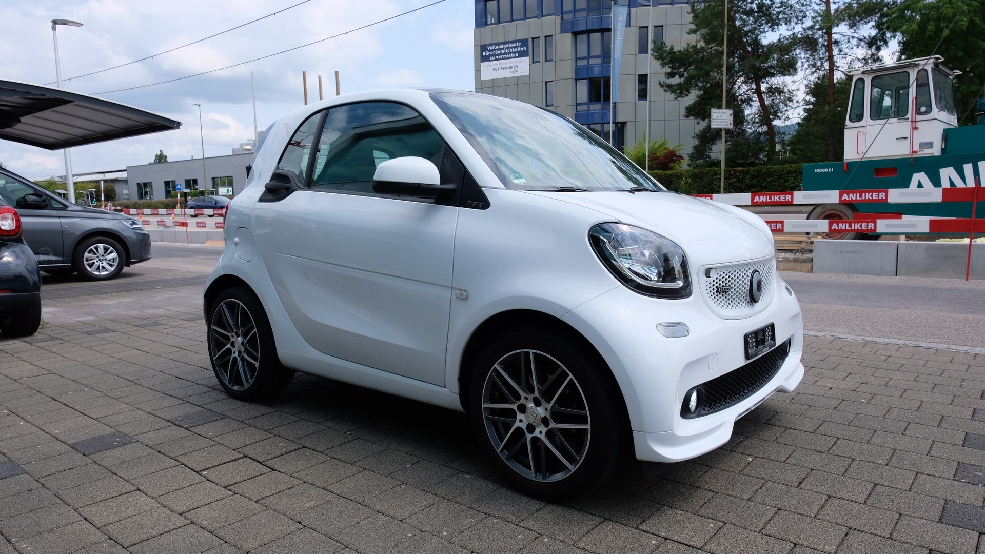 SMART 0.9 Brabus Xclusive twinamic-image-0