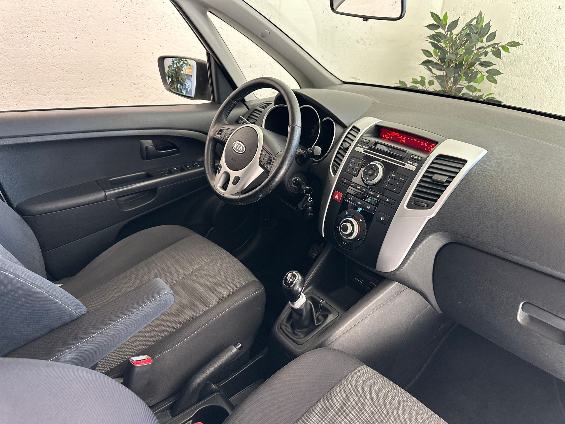 KIA Venga 1.6 CVVT Trend-image-9
