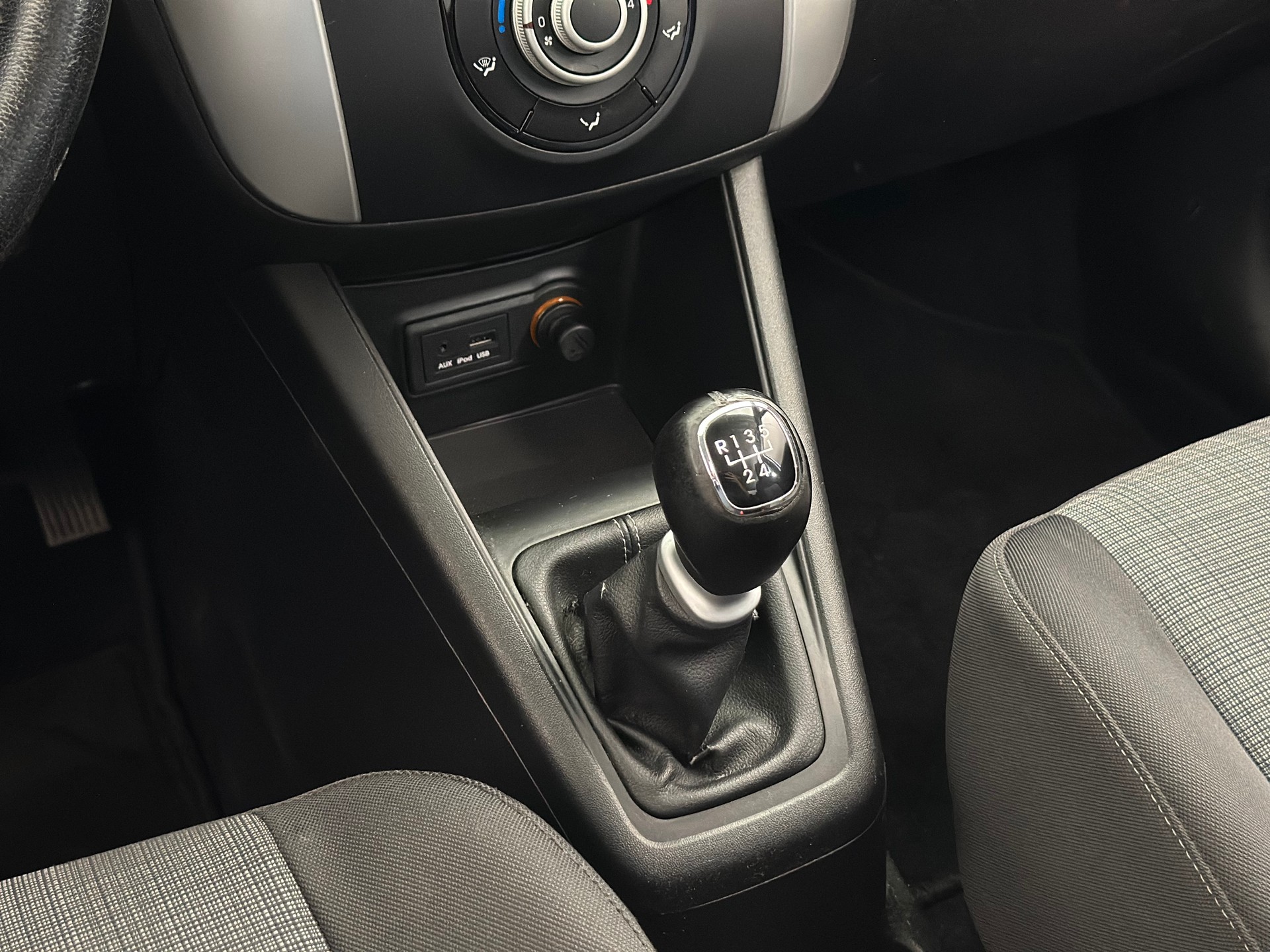 KIA Venga 1.6 CVVT Trend-image-15