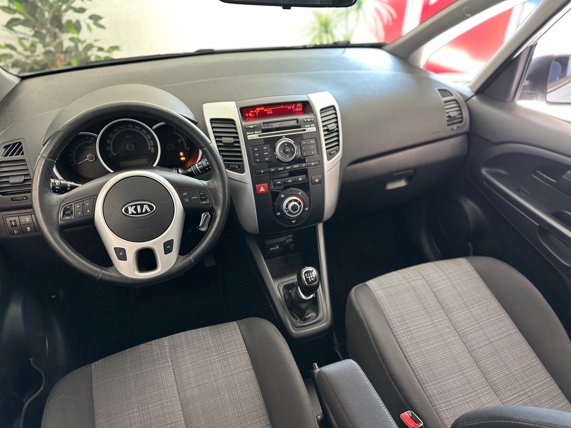 KIA Venga 1.6 CVVT Trend-image-13