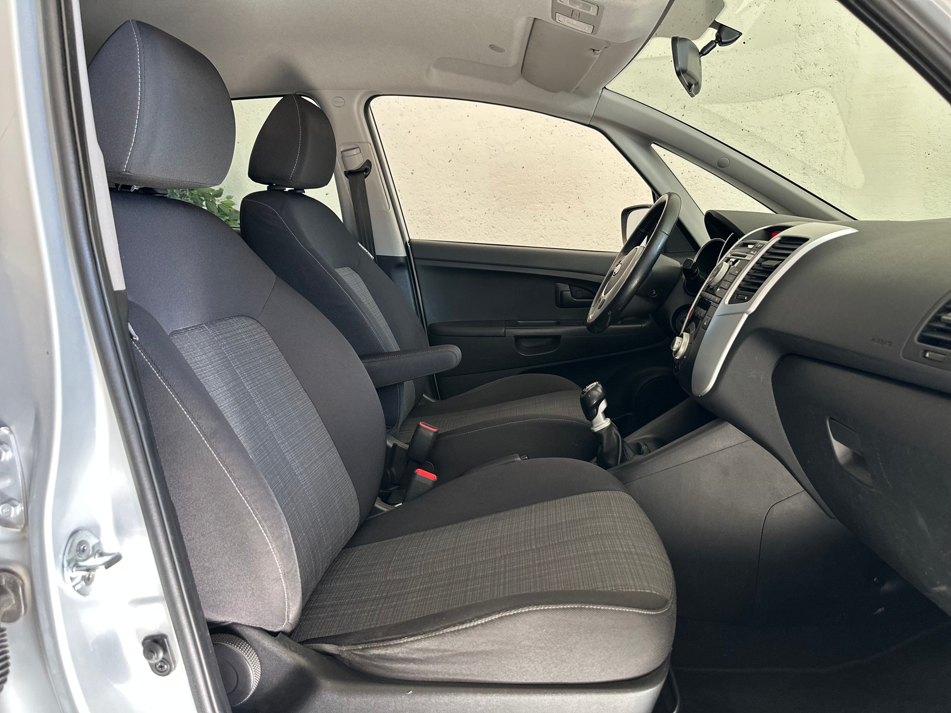 KIA Venga 1.6 CVVT Trend-image-8